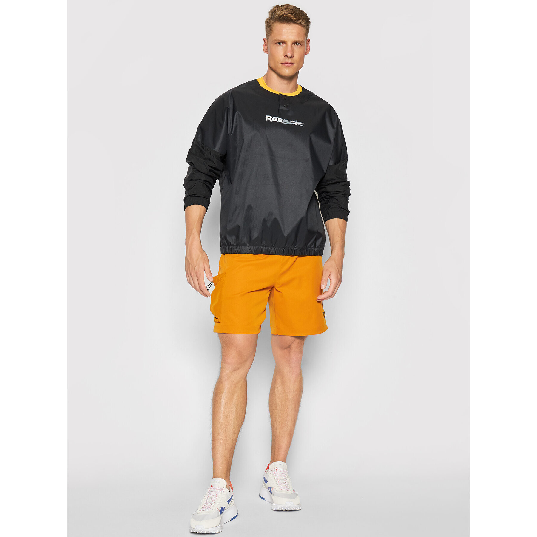 Reebok Bunda anorak Myt Crew GT5788 Čierna Regular Fit - Pepit.sk