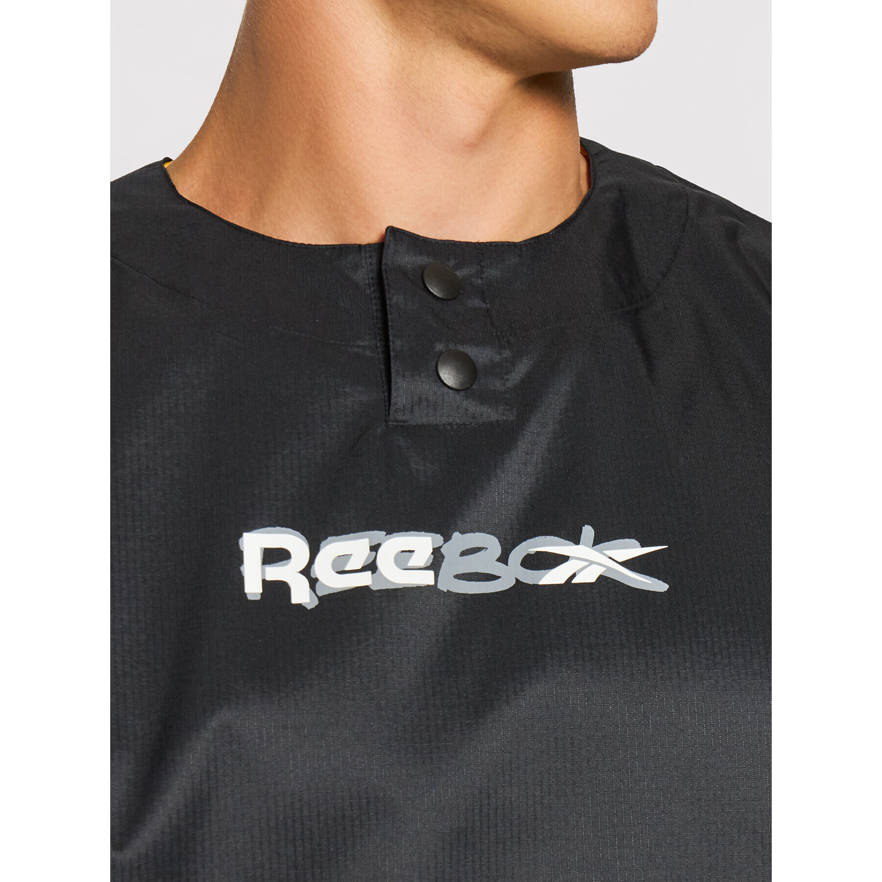 Reebok Bunda anorak Myt Crew GT5788 Čierna Regular Fit - Pepit.sk