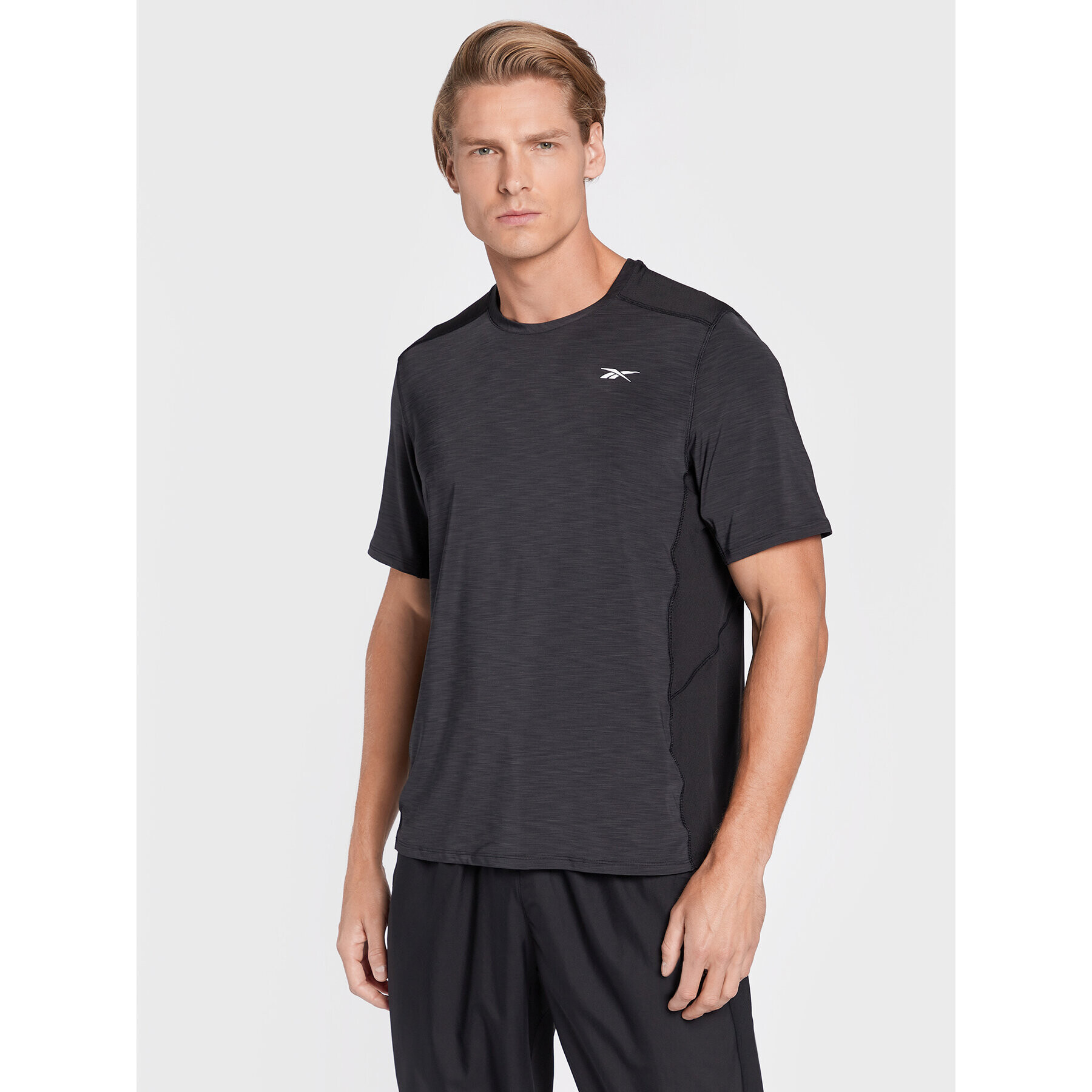 Reebok Funkčné tričko Activchill Athlete HG4069 Čierna Slim Fit - Pepit.sk