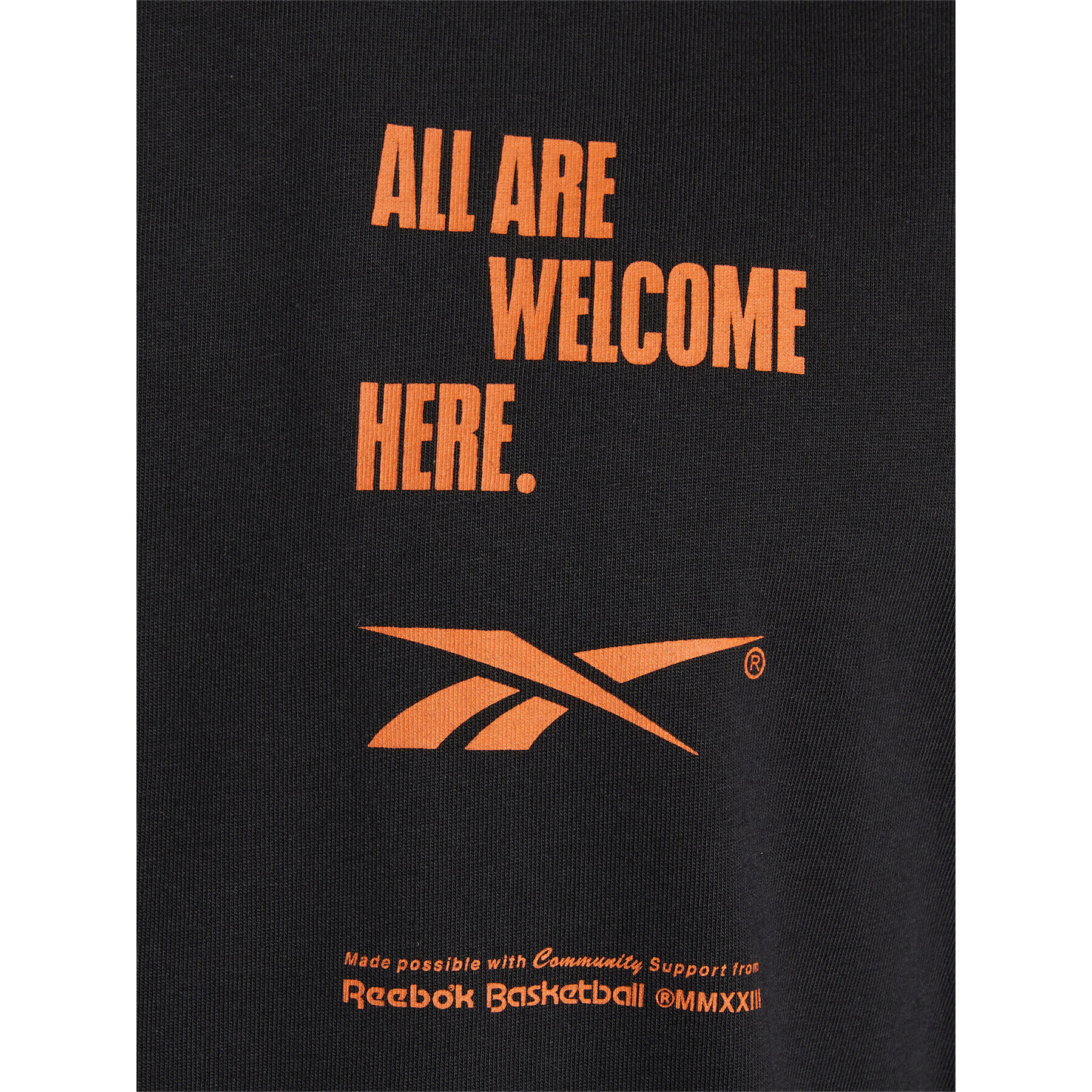 Reebok S dlhými rukávmi Basketball All Are Welcome Here T-Shirt HM6240 Čierna Relaxed Fit - Pepit.sk