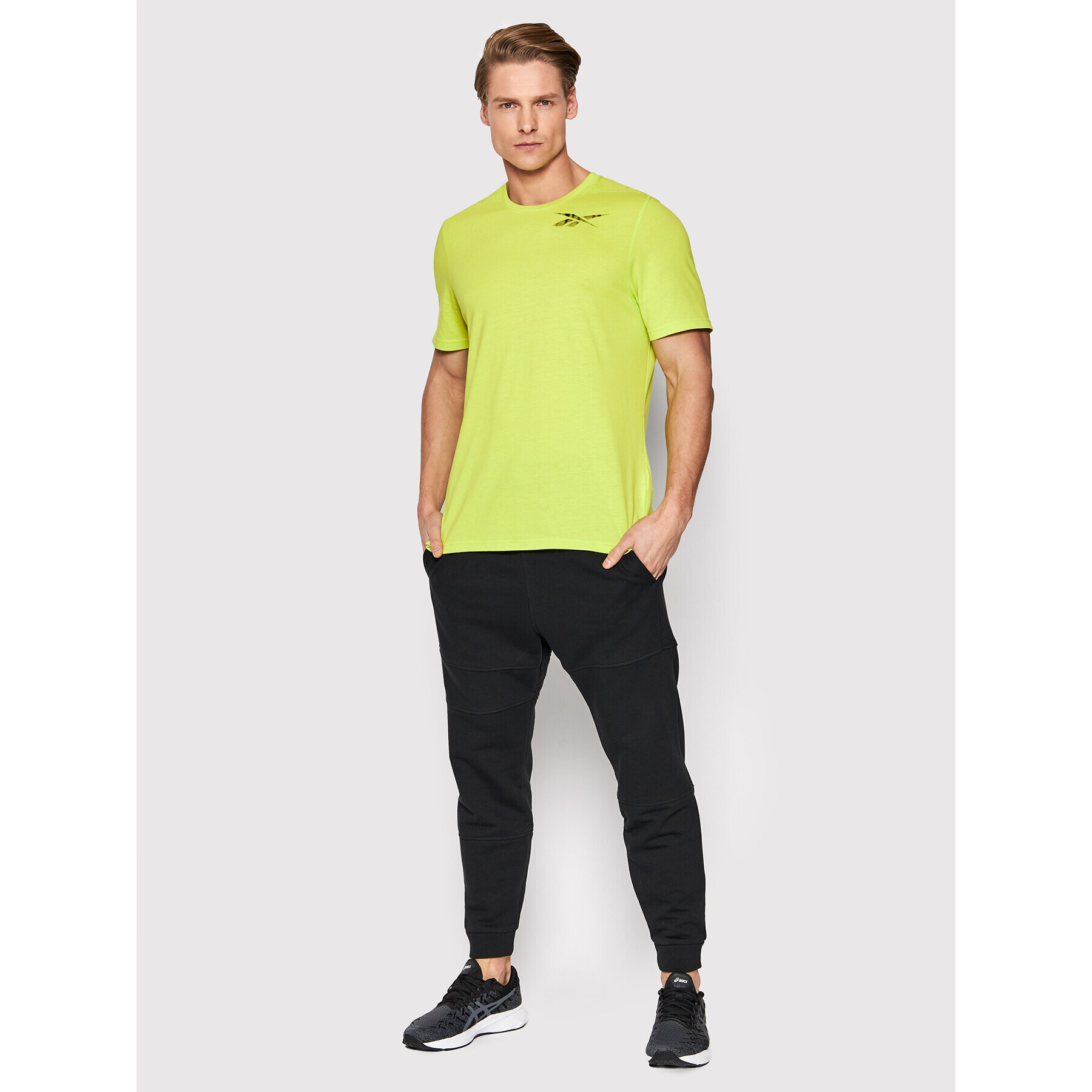 Reebok Teplákové nohavice Myt Minimal Waste HB5949 Čierna Regular Fit - Pepit.sk