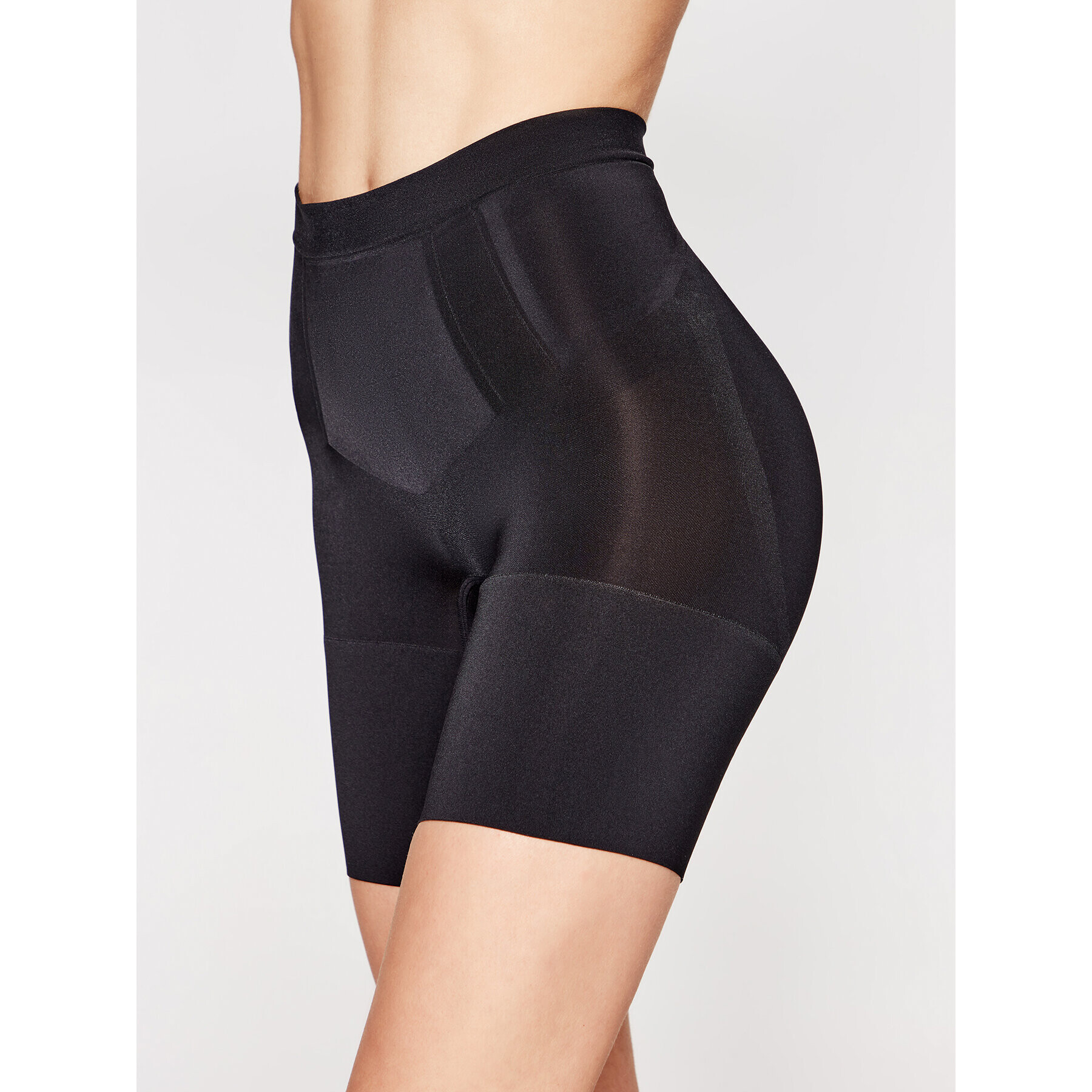 SPANX Tvarujúca spodná bielizeň Oncore Mid-Thigh Short SS6615 Čierna - Pepit.sk