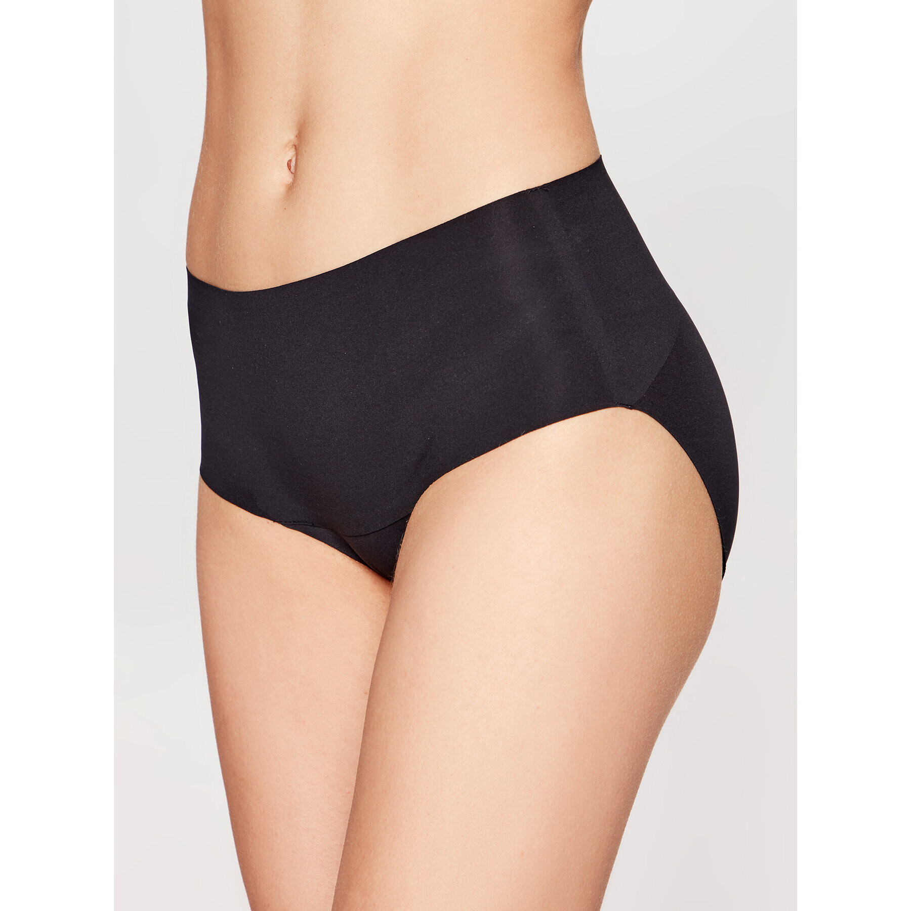 SPANX Tvarujúca spodná bielizeň Undie-tectable® SP0215 Čierna - Pepit.sk