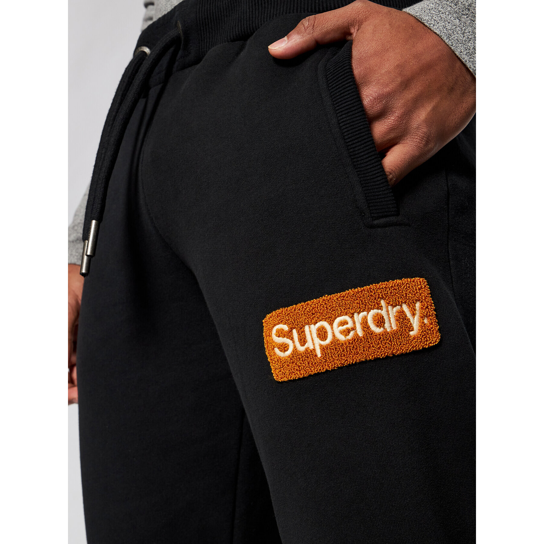 Superdry Teplákové nohavice Cl Workwear M7010552A Čierna Regular Fit - Pepit.sk