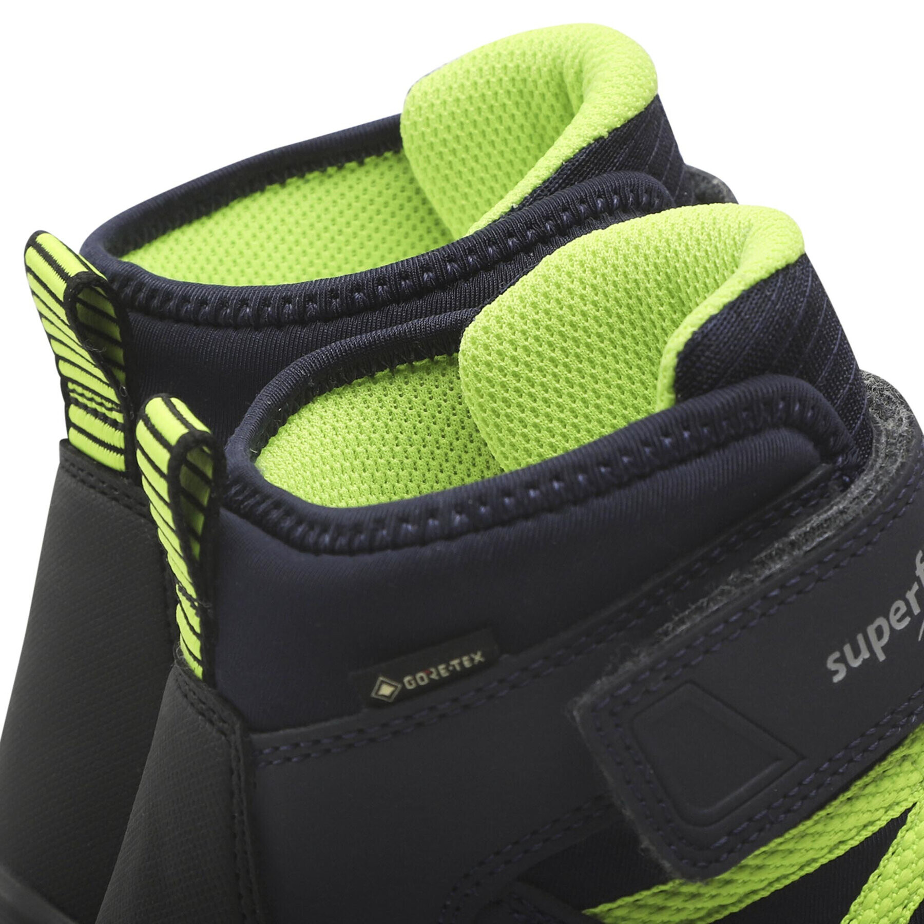 Superfit Snehule GORE-TEX 1-000074-8000 S Tmavomodrá - Pepit.sk