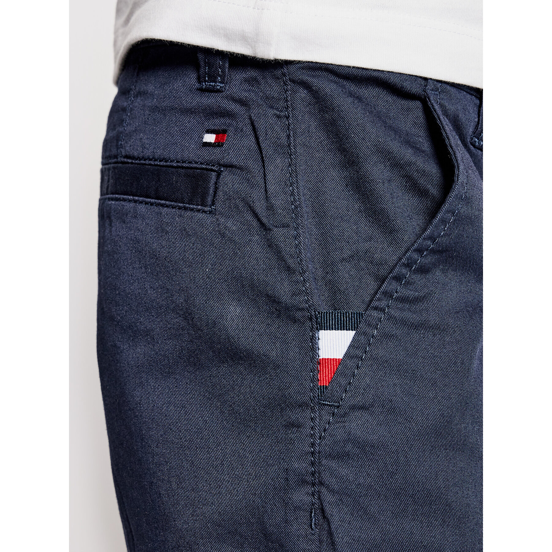 Tommy Hilfiger Bavlnené šortky Essential Chino KB0KB06322 D Tmavomodrá Slim Fit - Pepit.sk