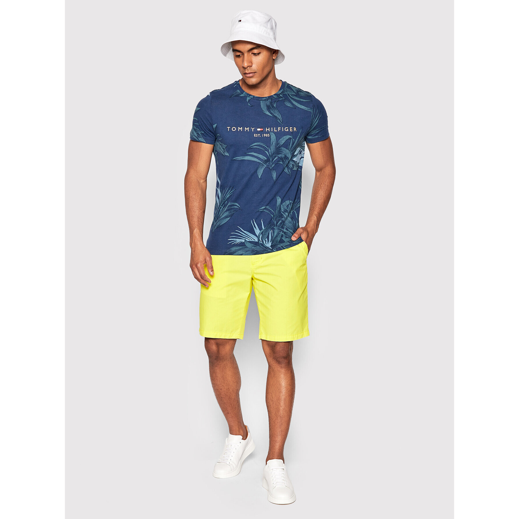 Tommy Hilfiger Bavlnené šortky Harlem MW0MW26620 Žltá Relaxed Fit - Pepit.sk