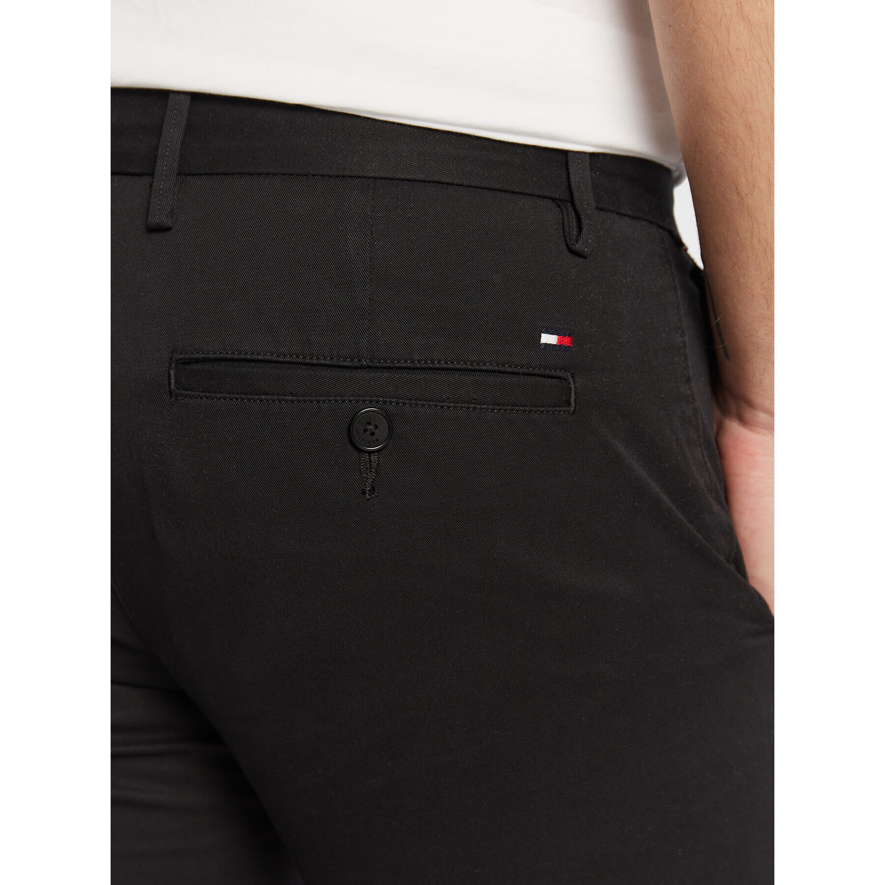 Tommy Hilfiger Chino nohavice Bleecker MW0MW26619 Čierna Slim Fit - Pepit.sk