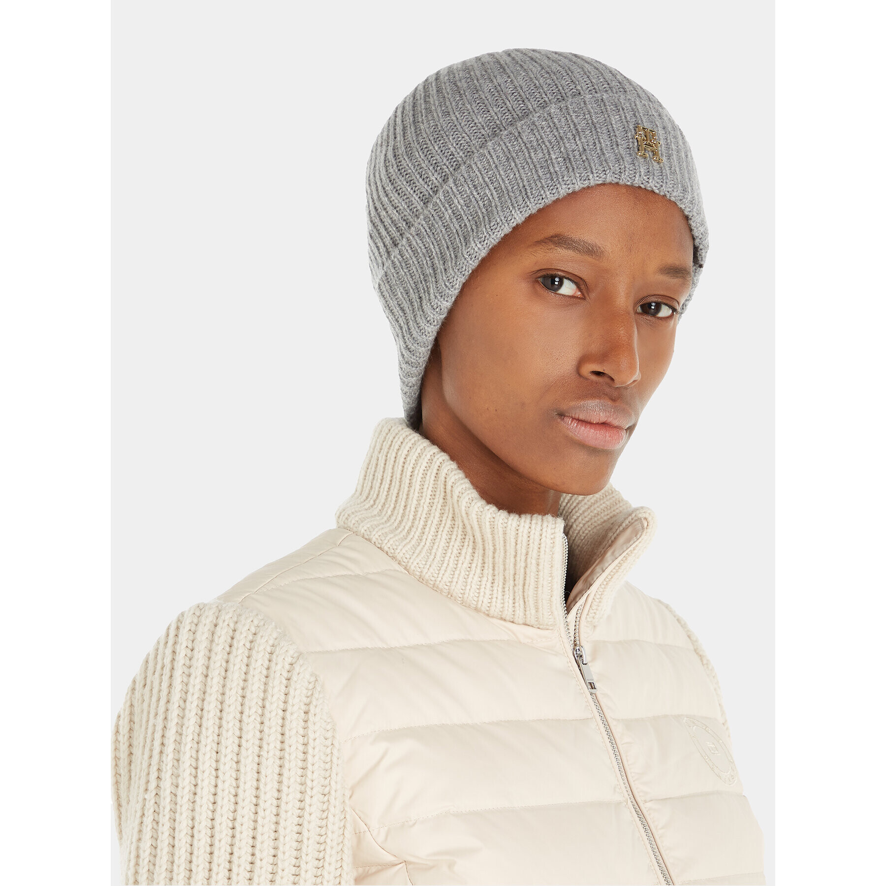 Tommy Hilfiger Čiapka Cashmere Chic Beanie AW0AW15321 Sivá - Pepit.sk