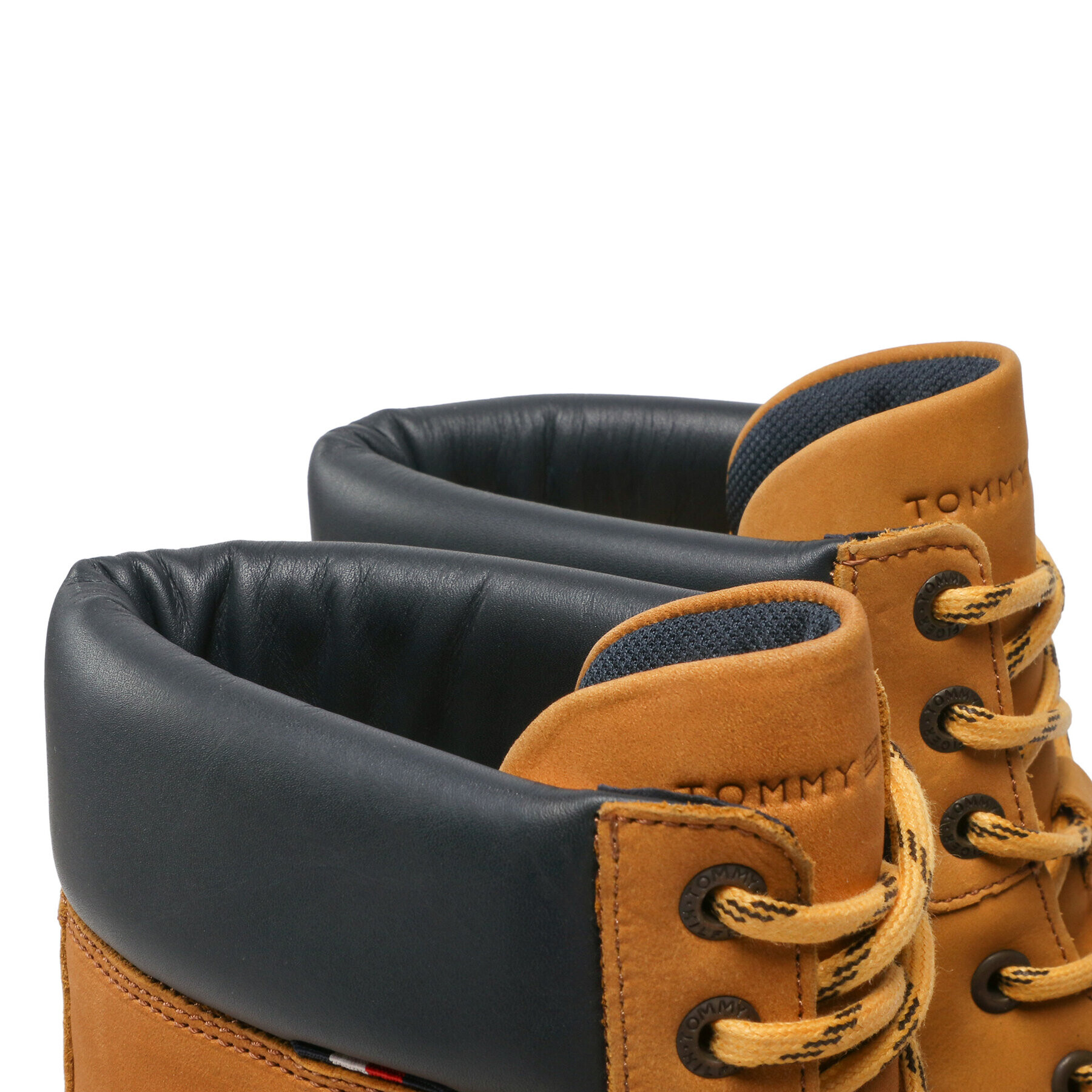 Tommy Hilfiger Čižmy Padded Nubuck Boot FM0FM04205 Hnedá - Pepit.sk