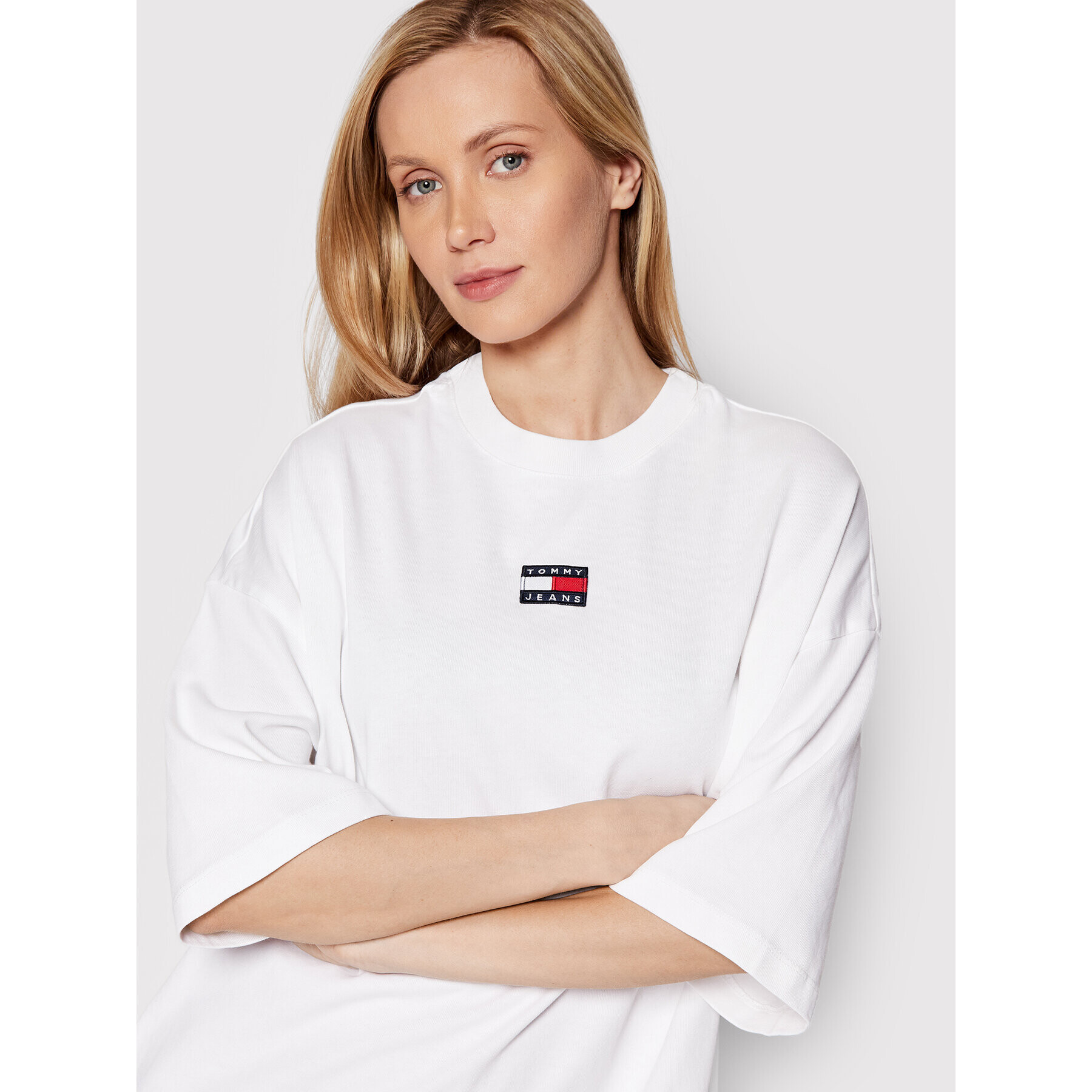 Tommy Hilfiger Každodenné šaty Essential DW0DW10370 Biela Oversize - Pepit.sk