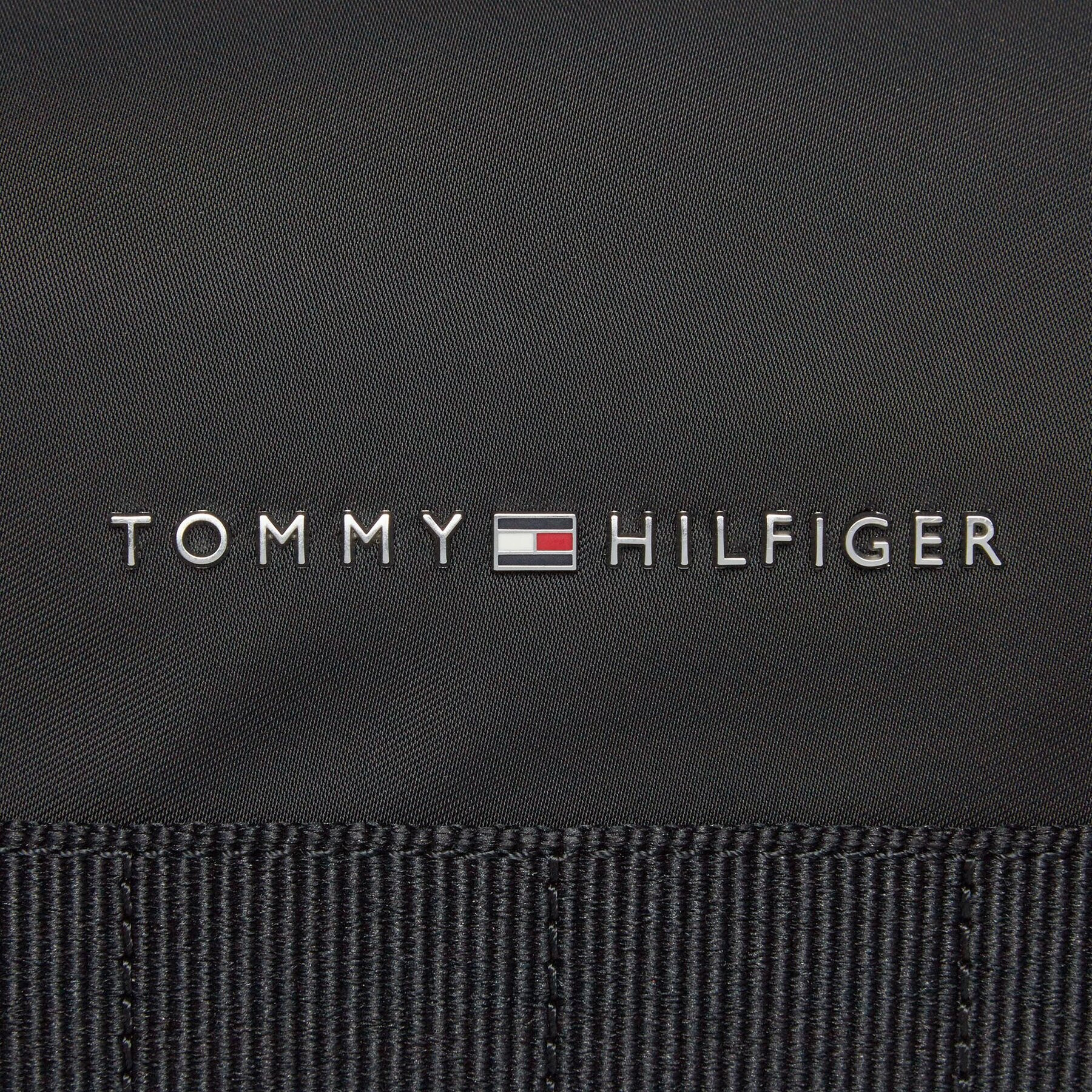 Tommy Hilfiger Kozmetická taštička Th Elevated Nylon Washbag AM0AM11608 Čierna - Pepit.sk