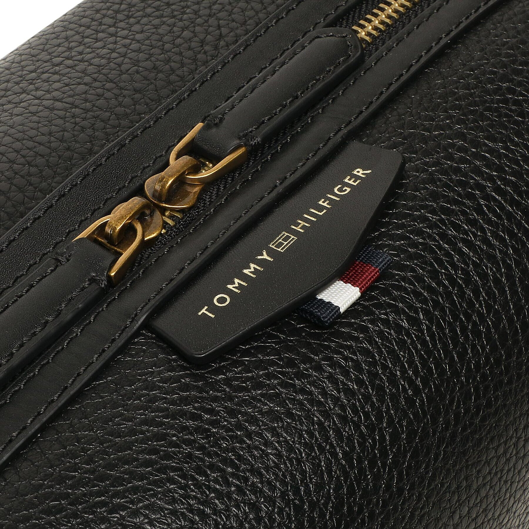 Tommy Hilfiger Kozmetická taštička Th Premium Leather Washbag AM0AMI0604 Čierna - Pepit.sk