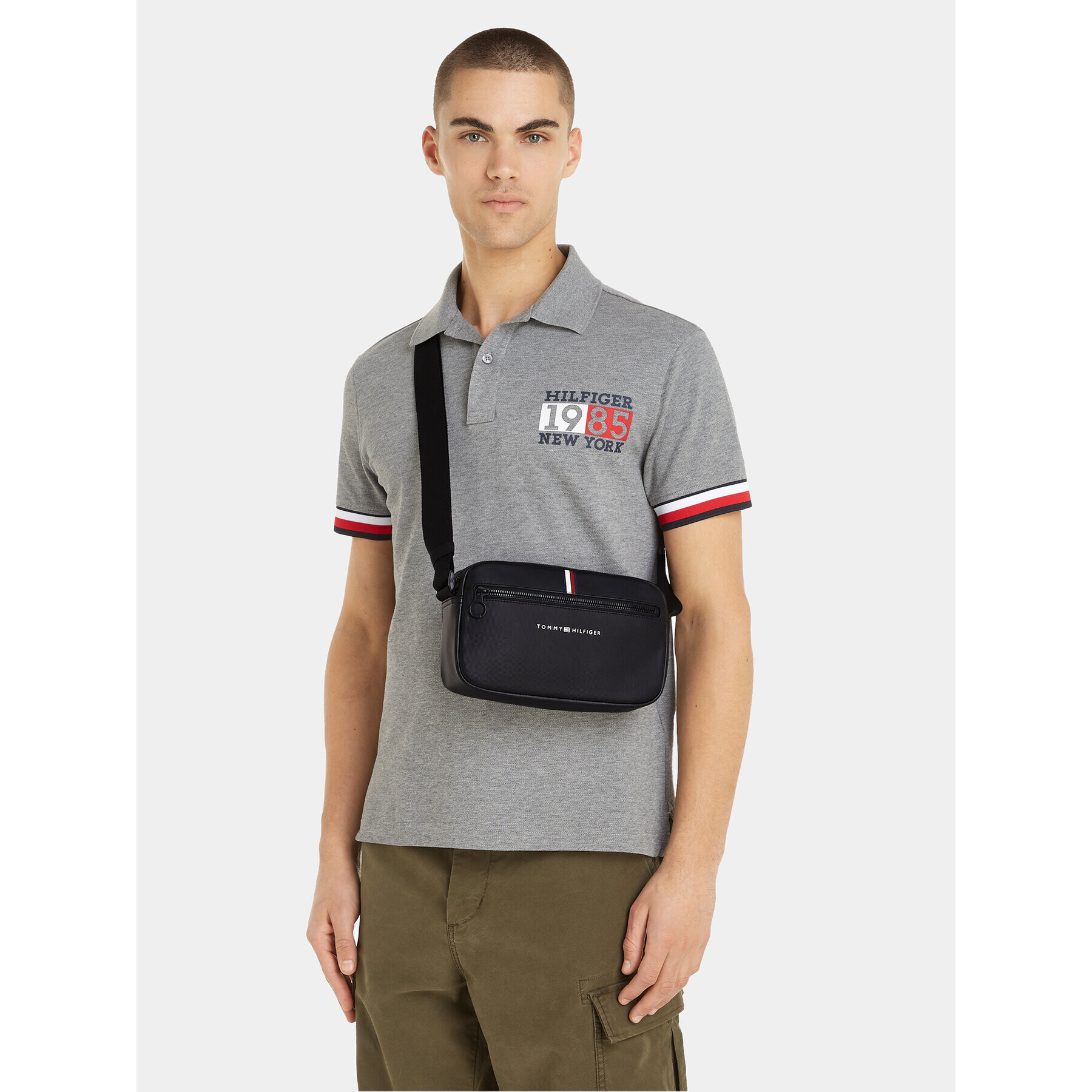 Tommy Hilfiger Ľadvinka Th Essential Pique Ew Reporter AM0AM11922 Čierna - Pepit.sk