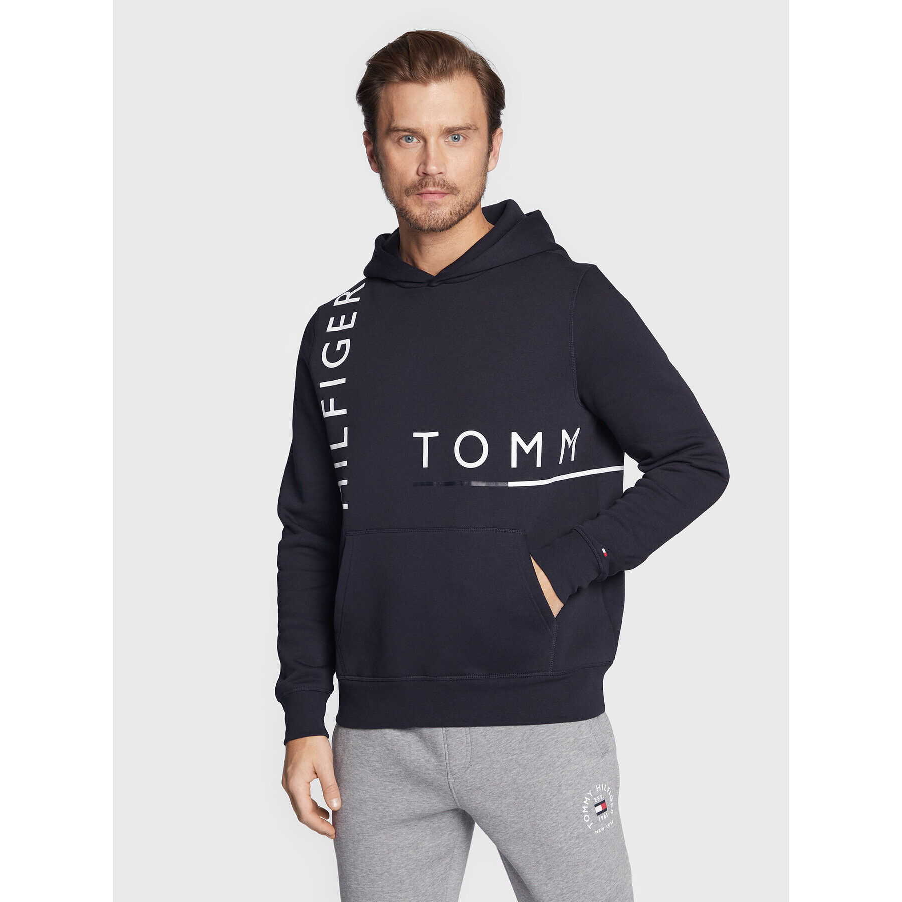 Tommy Hilfiger Mikina Graphic Off Placement MW0MW28760 Tmavomodrá Regular Fit - Pepit.sk