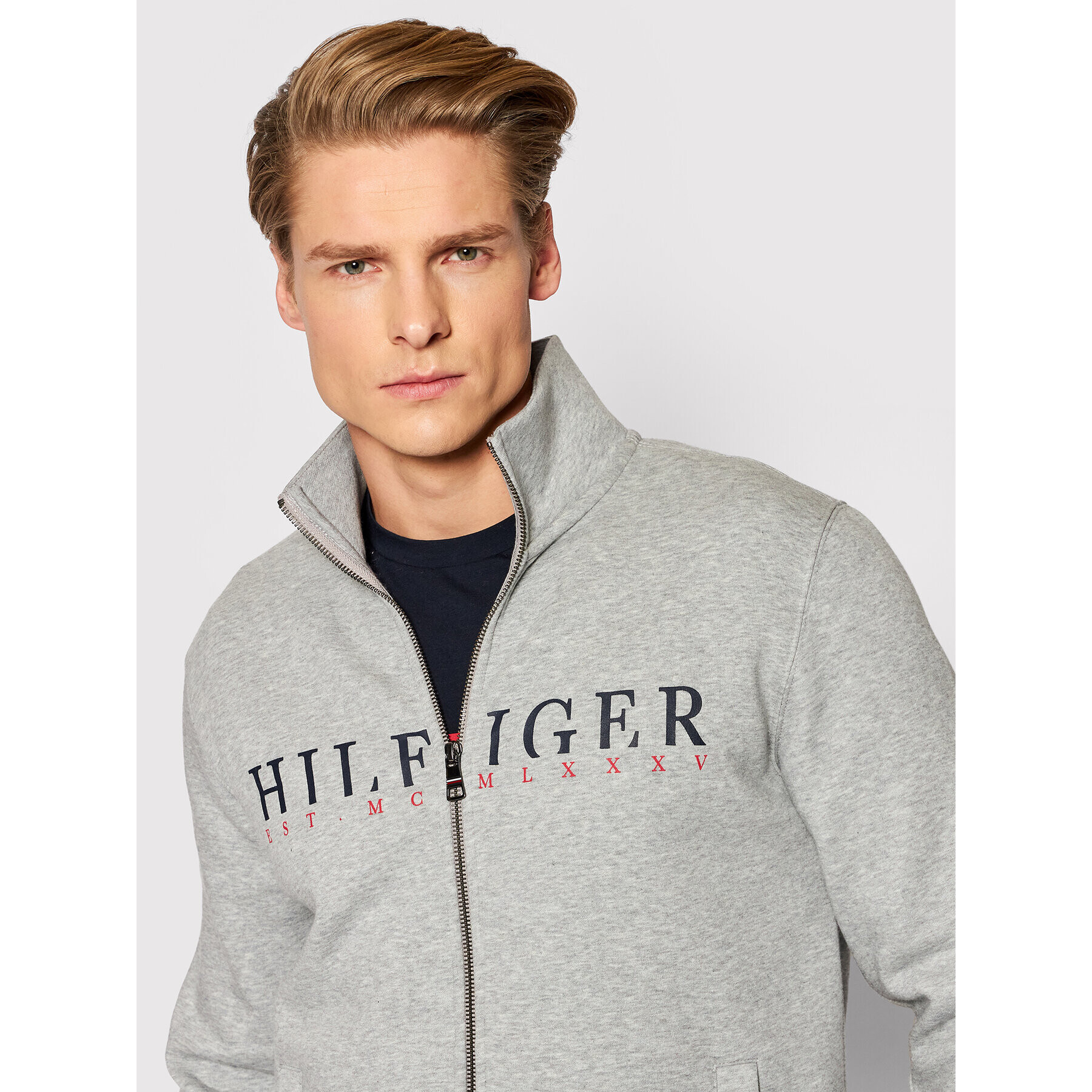 Tommy Hilfiger Mikina Logo Zip Through MW0MW22147 Sivá Regular Fit - Pepit.sk