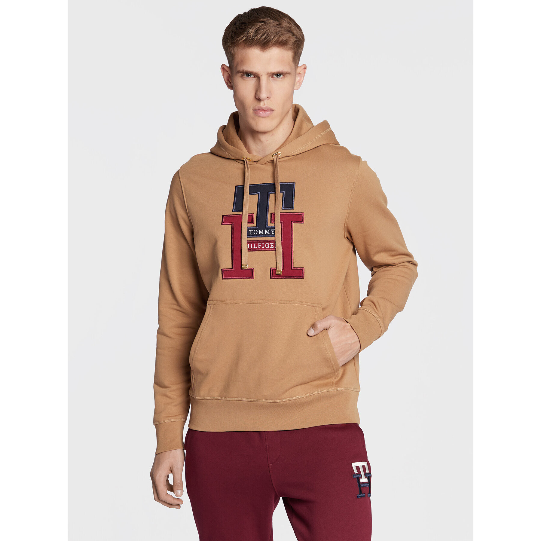 Tommy Hilfiger Mikina Lux Monogram MW0MW28187 Hnedá Regular Fit - Pepit.sk