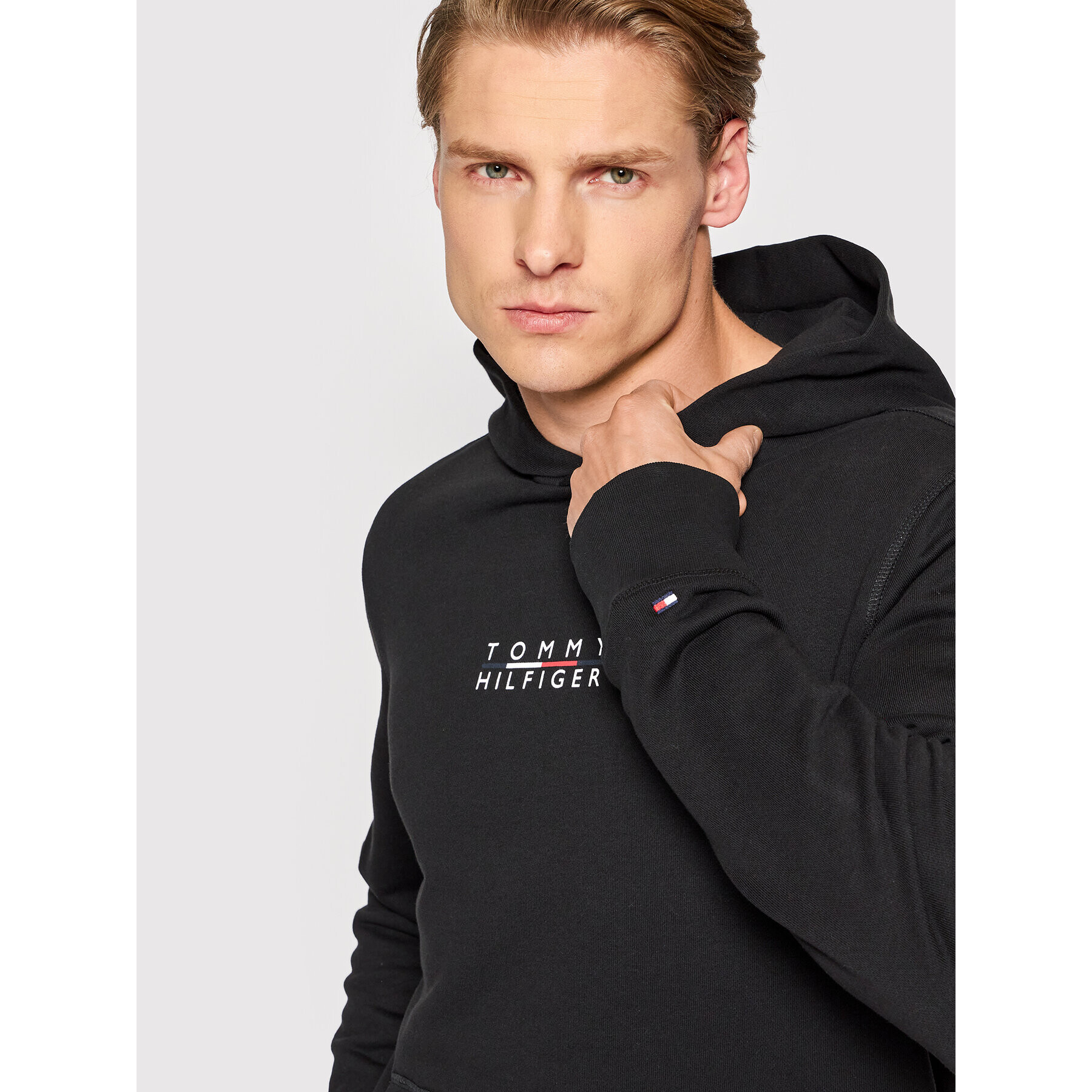 Tommy Hilfiger Mikina Square Logo MW0MW24150 Čierna Regular Fit - Pepit.sk