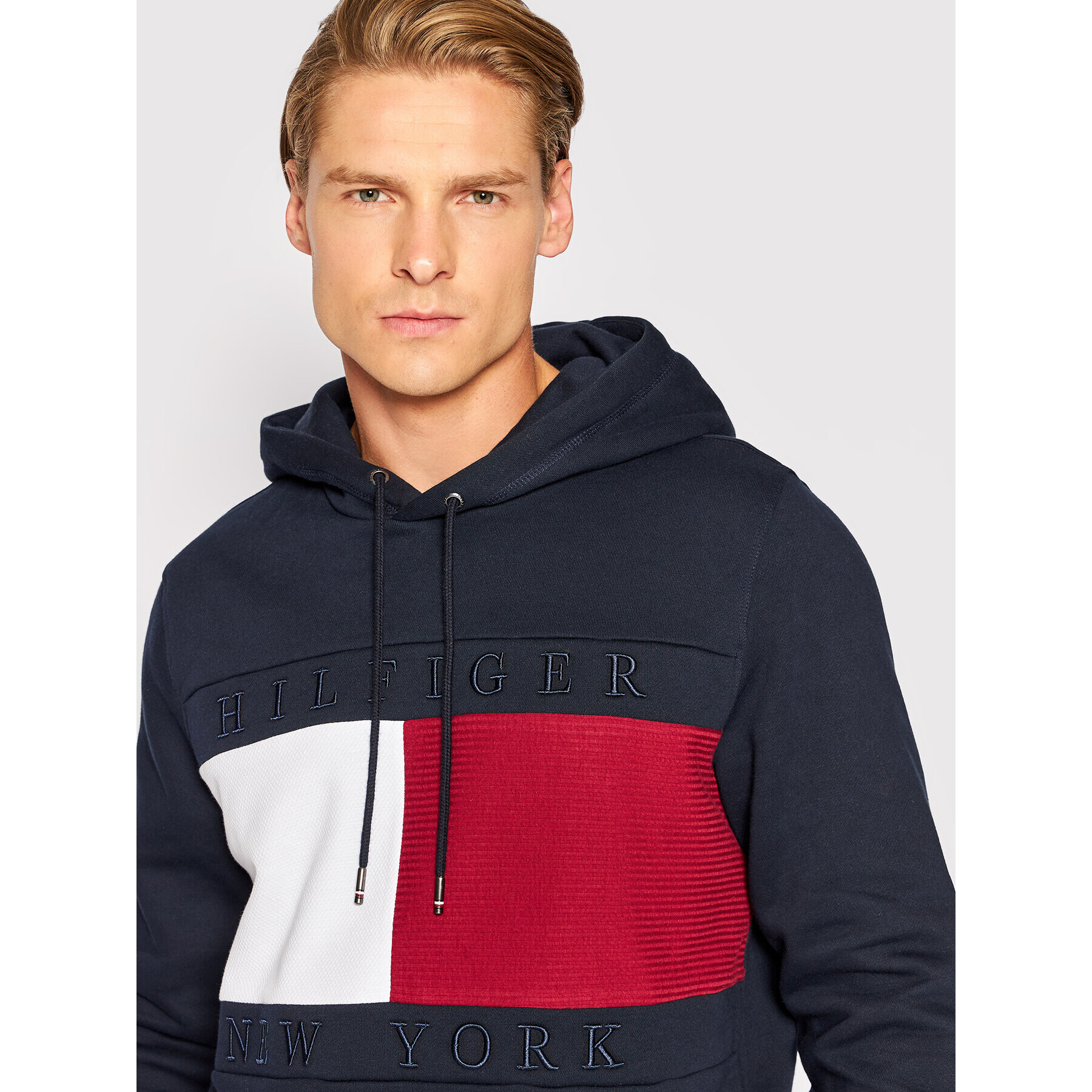 Tommy Hilfiger Mikina Structure Flag MW0MW28528 Tmavomodrá Regular Fit - Pepit.sk