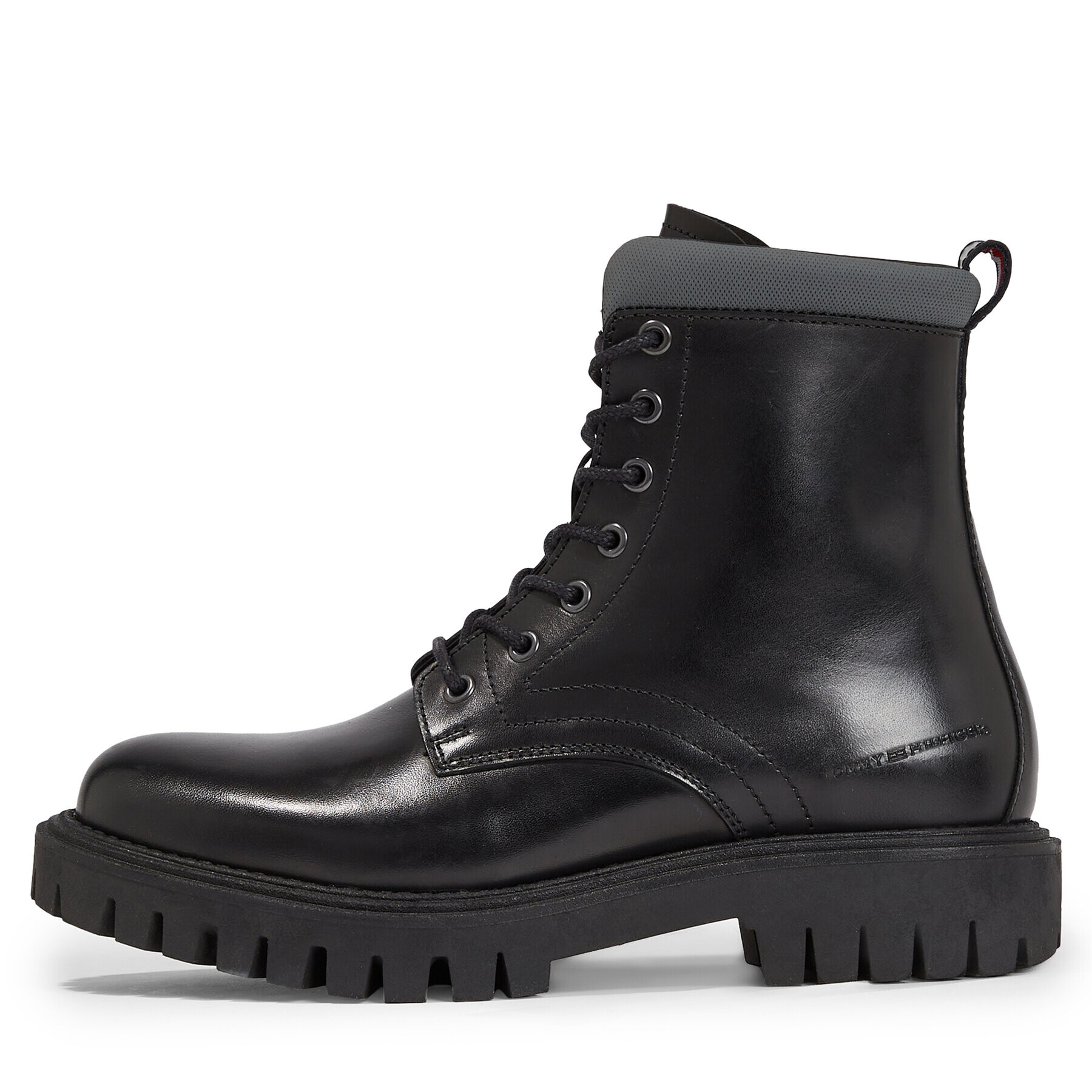 Tommy Hilfiger Outdoorová obuv Premium Casual Chunky Lth Boot FM0FM04756 Čierna - Pepit.sk