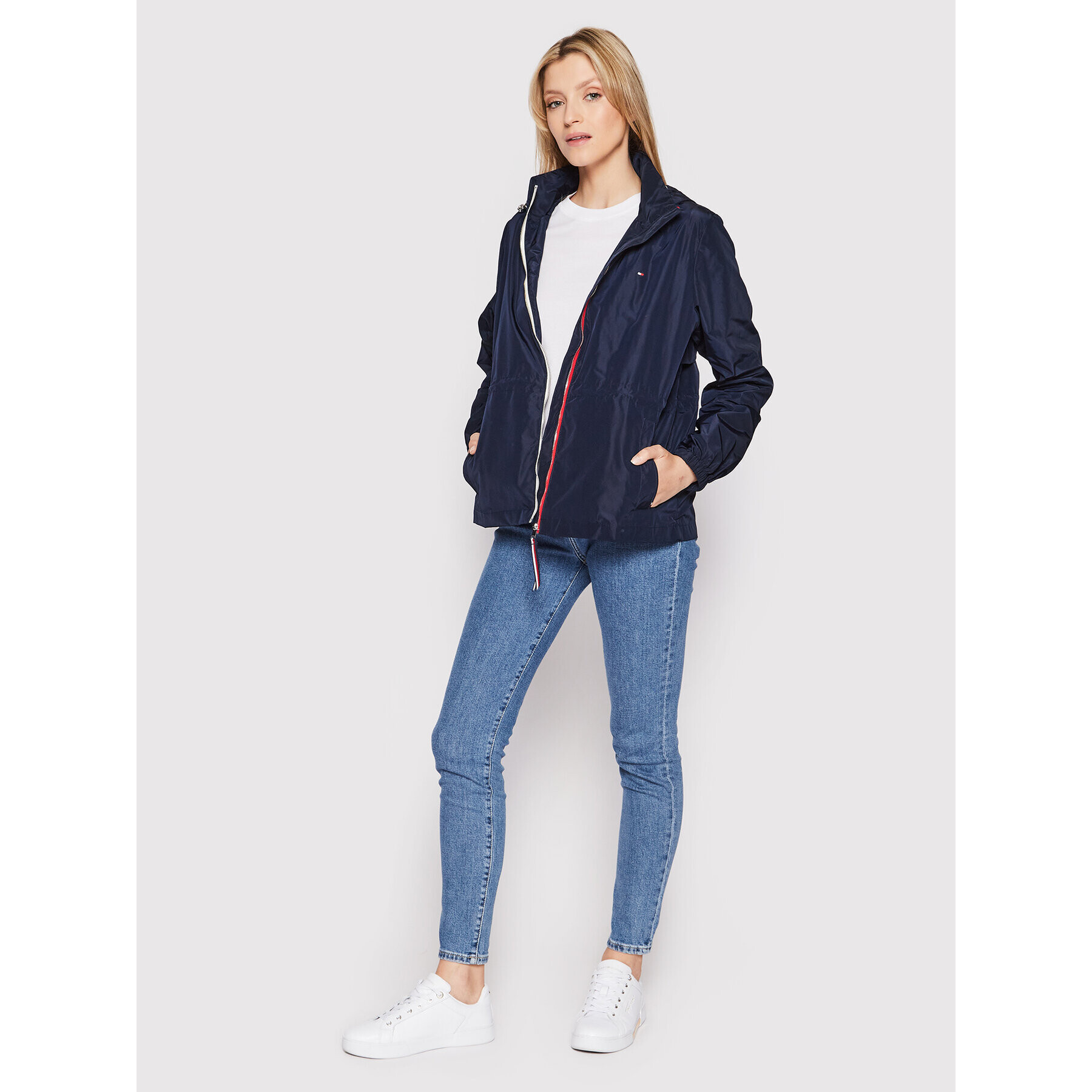 Tommy Hilfiger Prechodná bunda Windbreaker WW0WW34004 Tmavomodrá Regular Fit - Pepit.sk