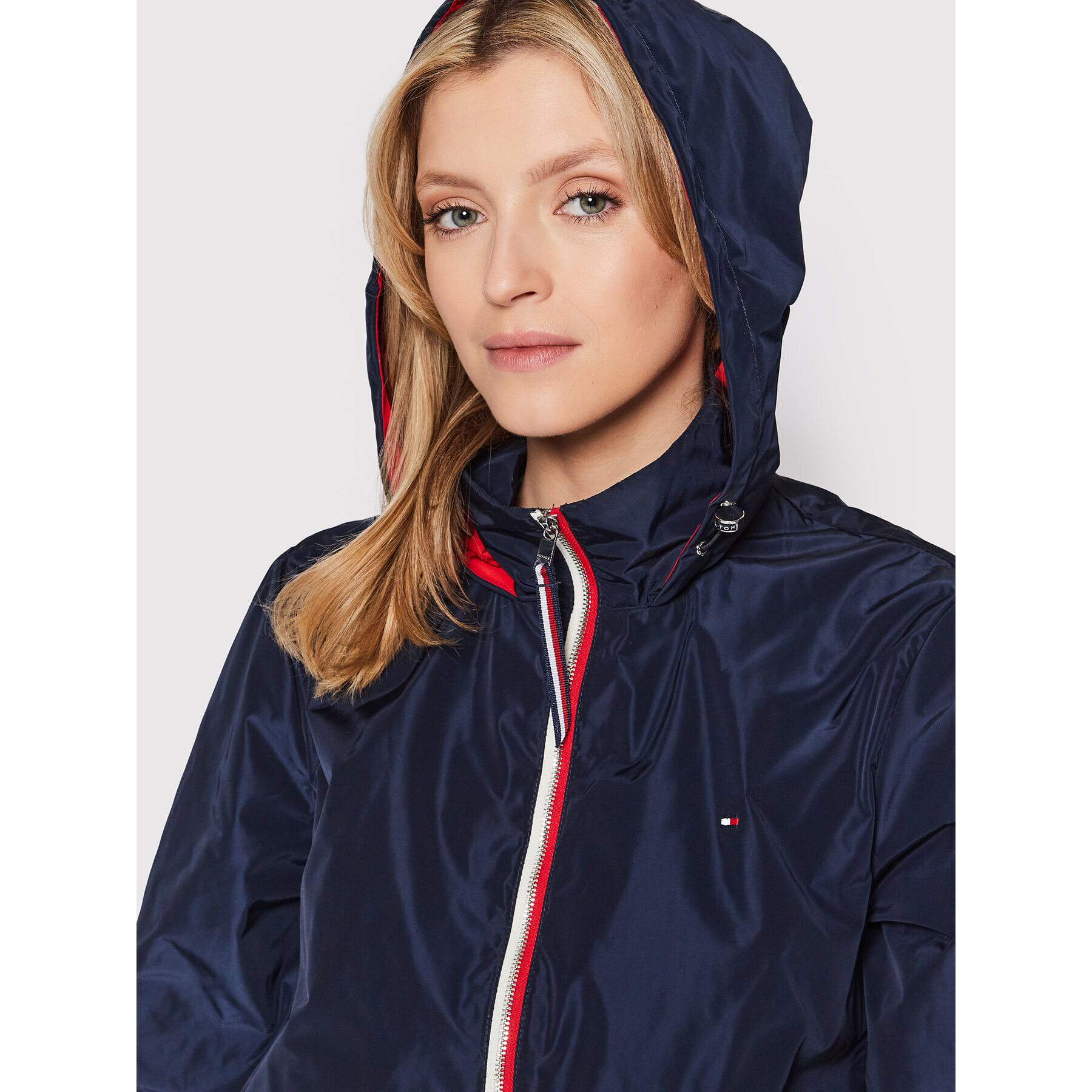 Tommy Hilfiger Prechodná bunda Windbreaker WW0WW34004 Tmavomodrá Regular Fit - Pepit.sk