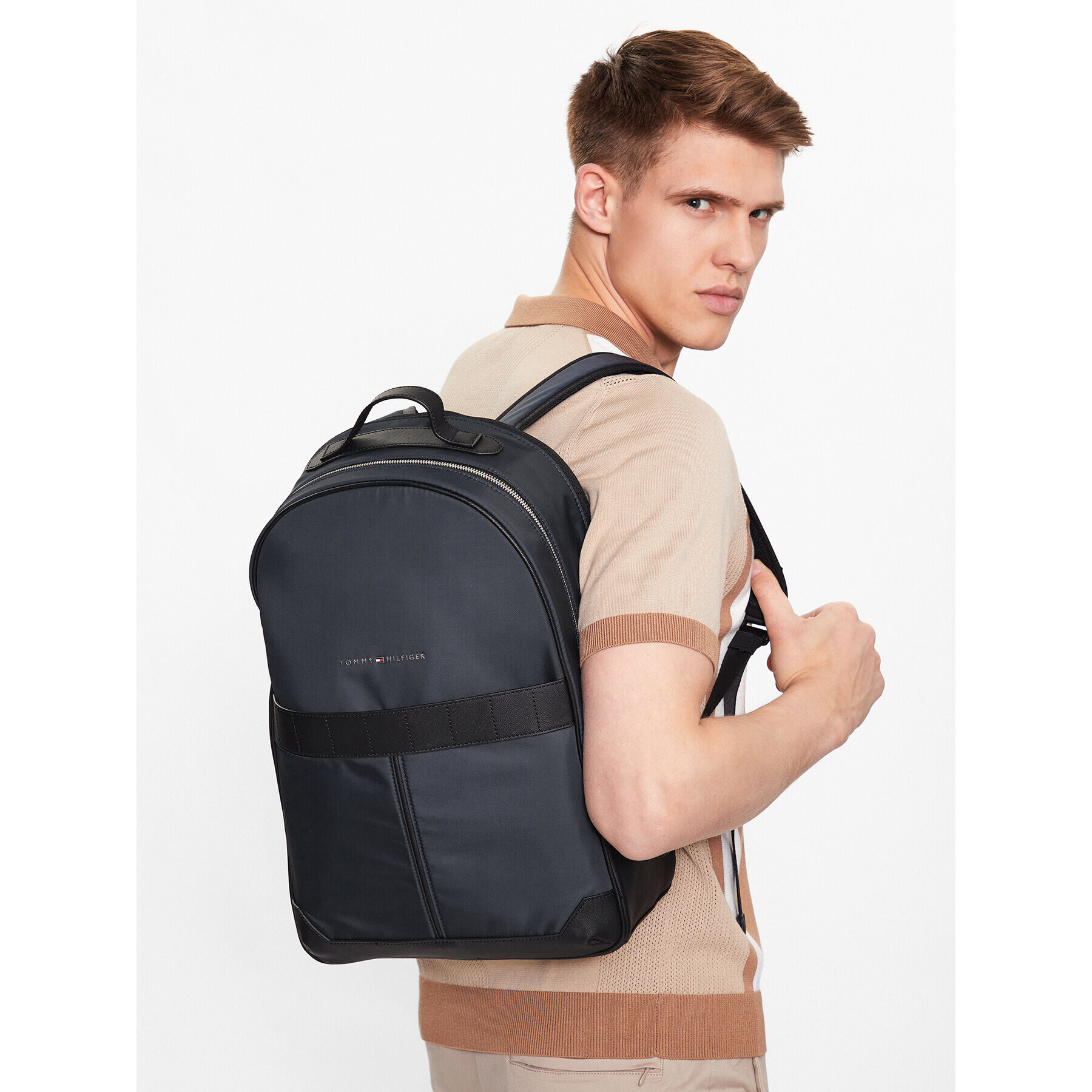 Tommy Hilfiger Ruksak Th Elevated Nylon Backpack AM0AM10939 Tmavomodrá - Pepit.sk