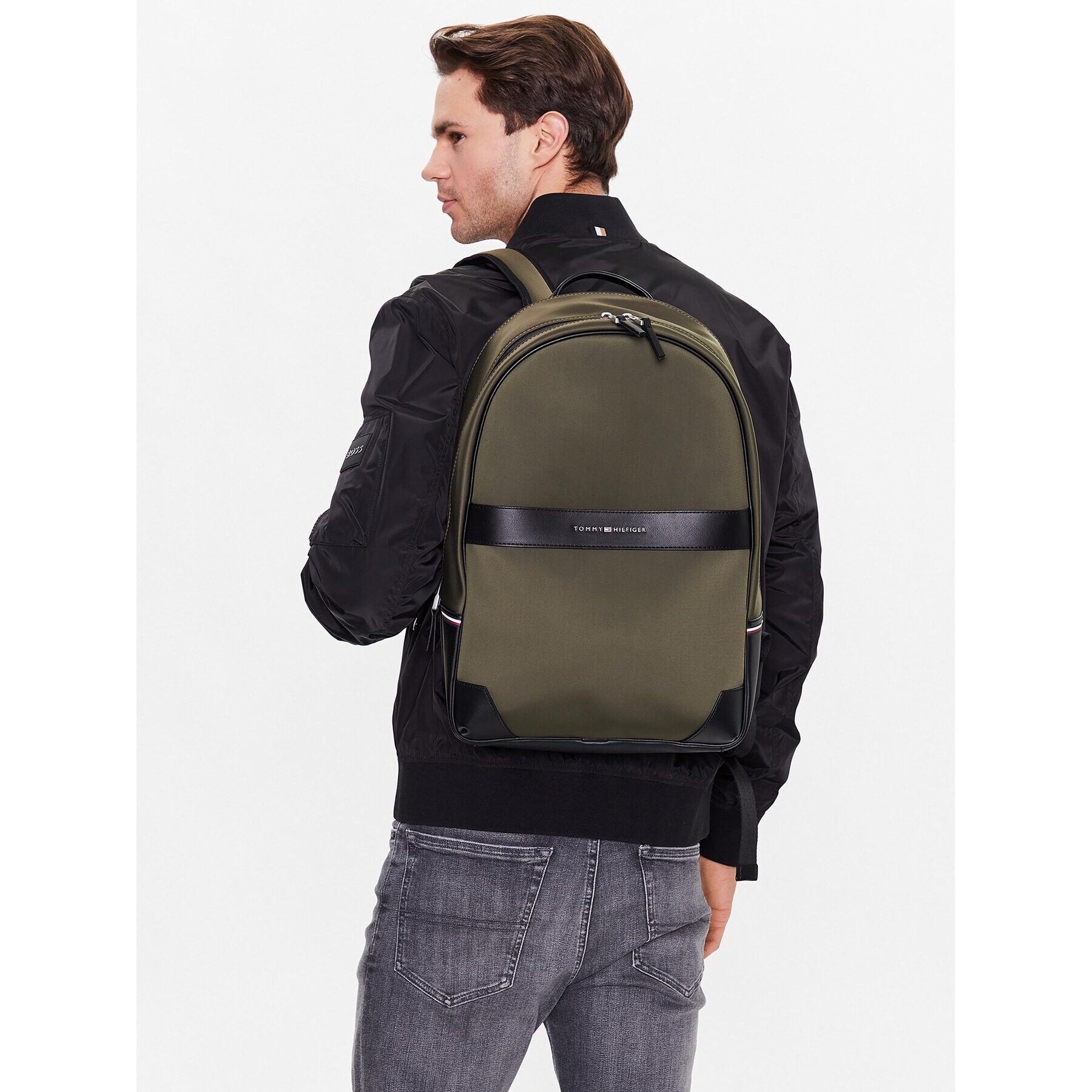 Tommy Hilfiger Ruksak Th Urban Nylon Backpack AM0AM10566 Zelená - Pepit.sk