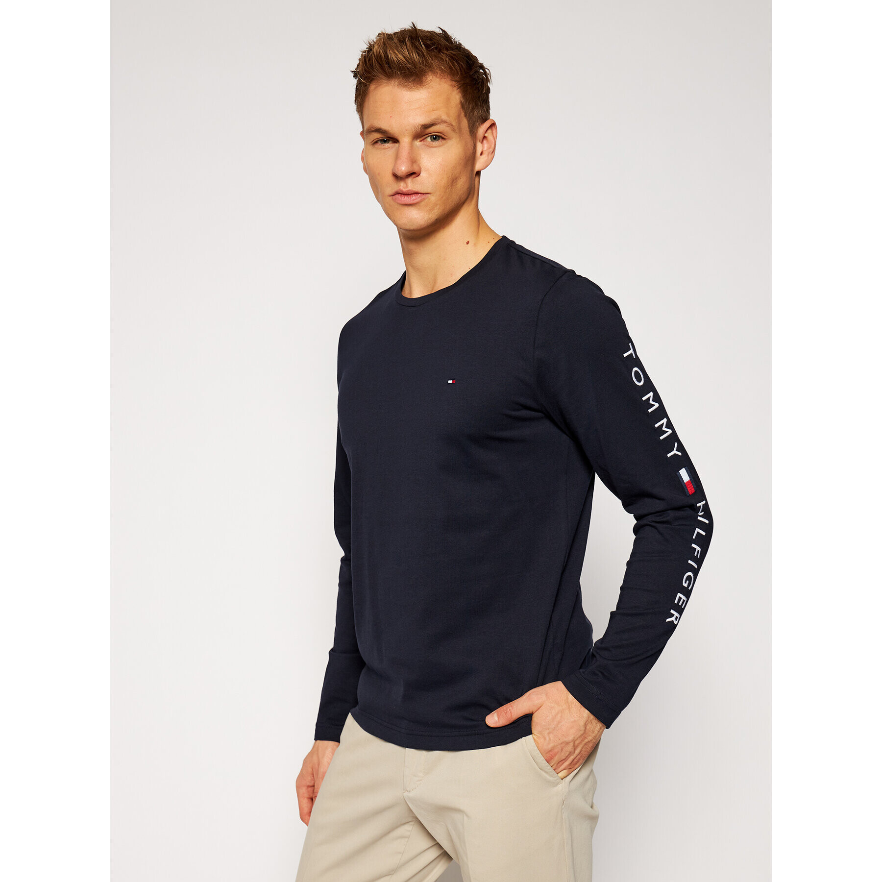 Tommy Hilfiger S dlhými rukávmi Logo MW0MW09096 Tmavomodrá Regular Fit - Pepit.sk