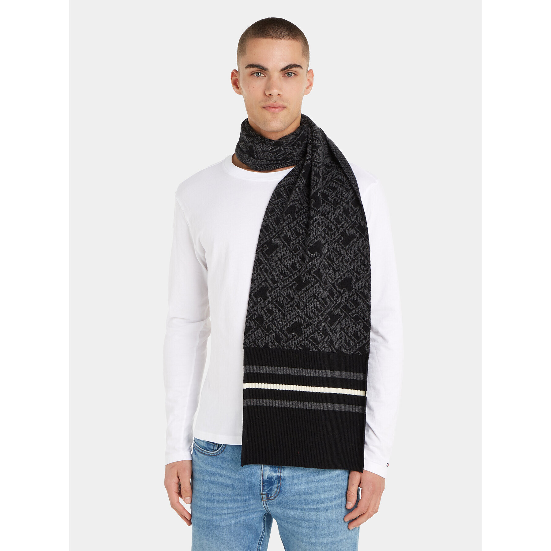 Tommy Hilfiger Šál Monogram Aop Scarf AM0AM12110 Čierna - Pepit.sk