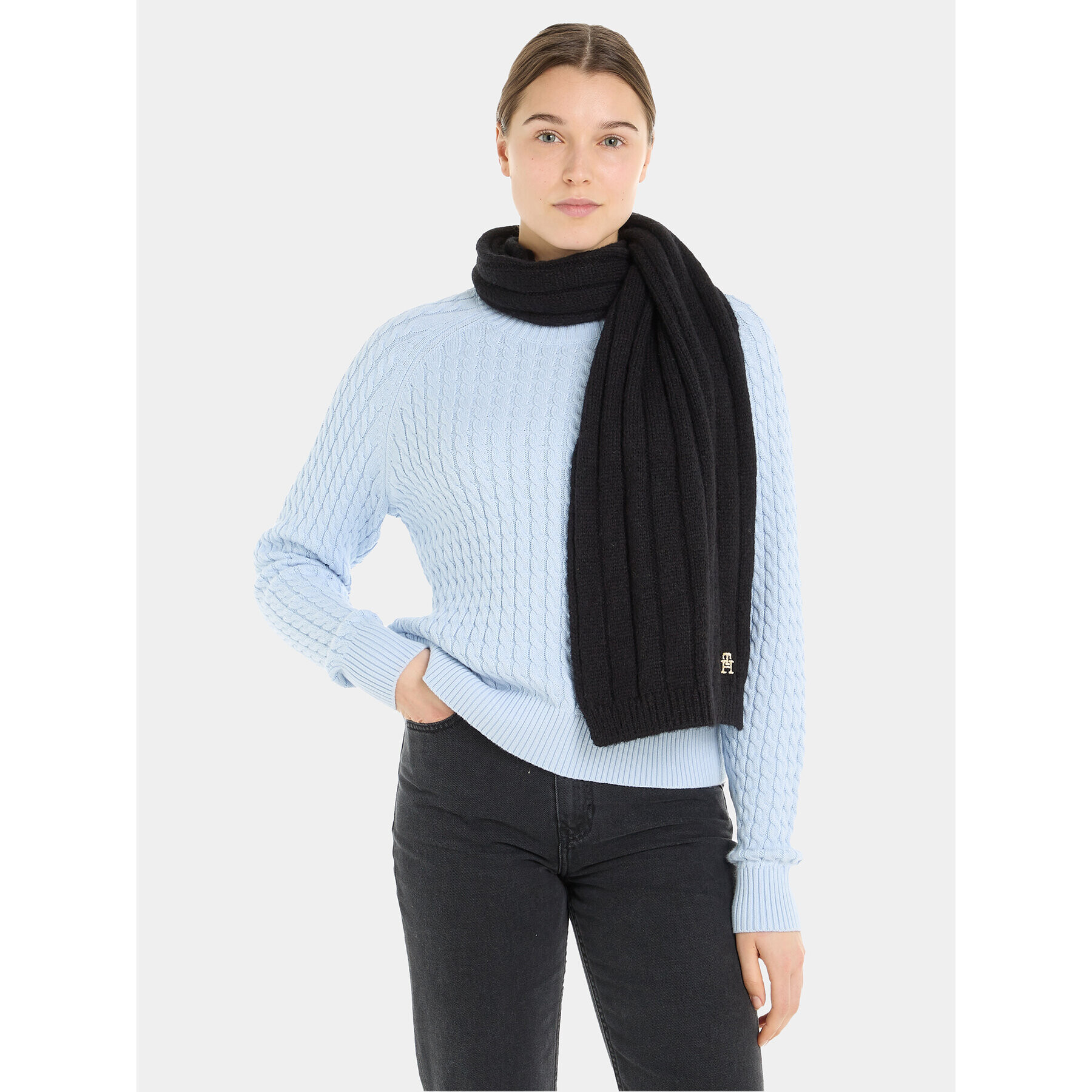 Tommy Hilfiger Šál Th Timeless Scarf AW0AW15351 Čierna - Pepit.sk