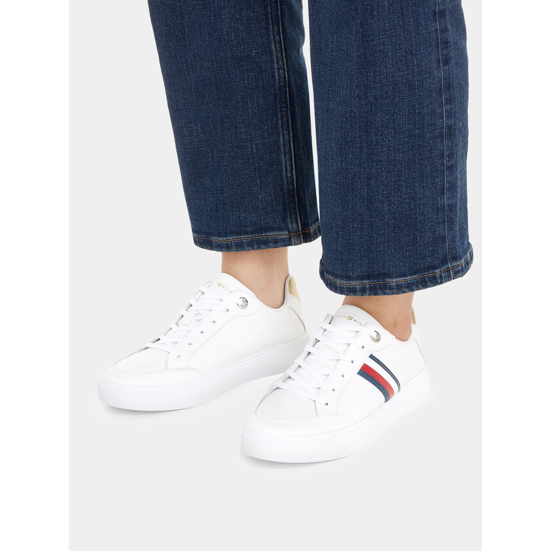 Tommy Hilfiger Sneakersy Elevated Global Stripes Sneaker FW0FW07446 Biela - Pepit.sk