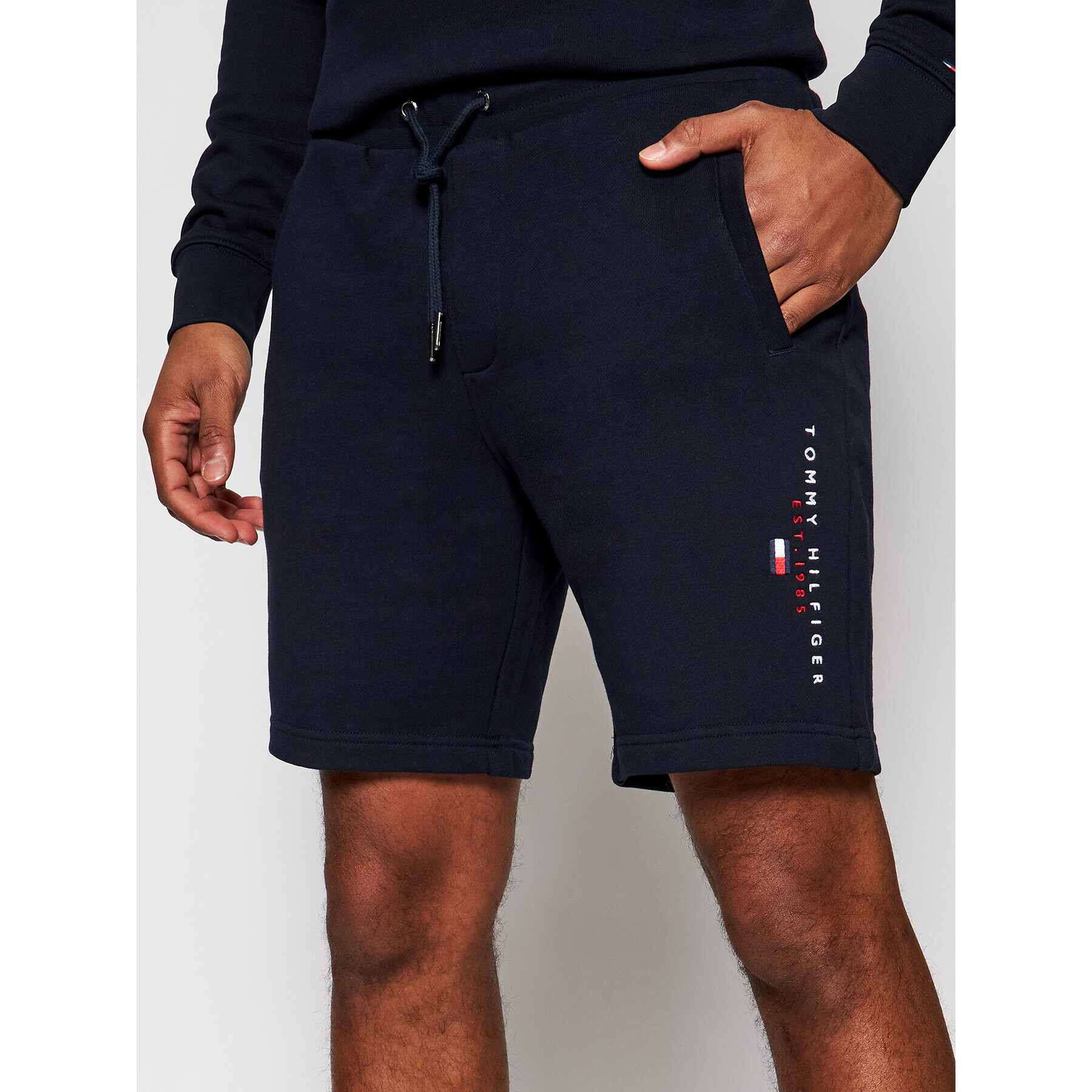 Tommy Hilfiger Športové kraťasy Essential MW0MW17401 Tmavomodrá Regular Fit - Pepit.sk