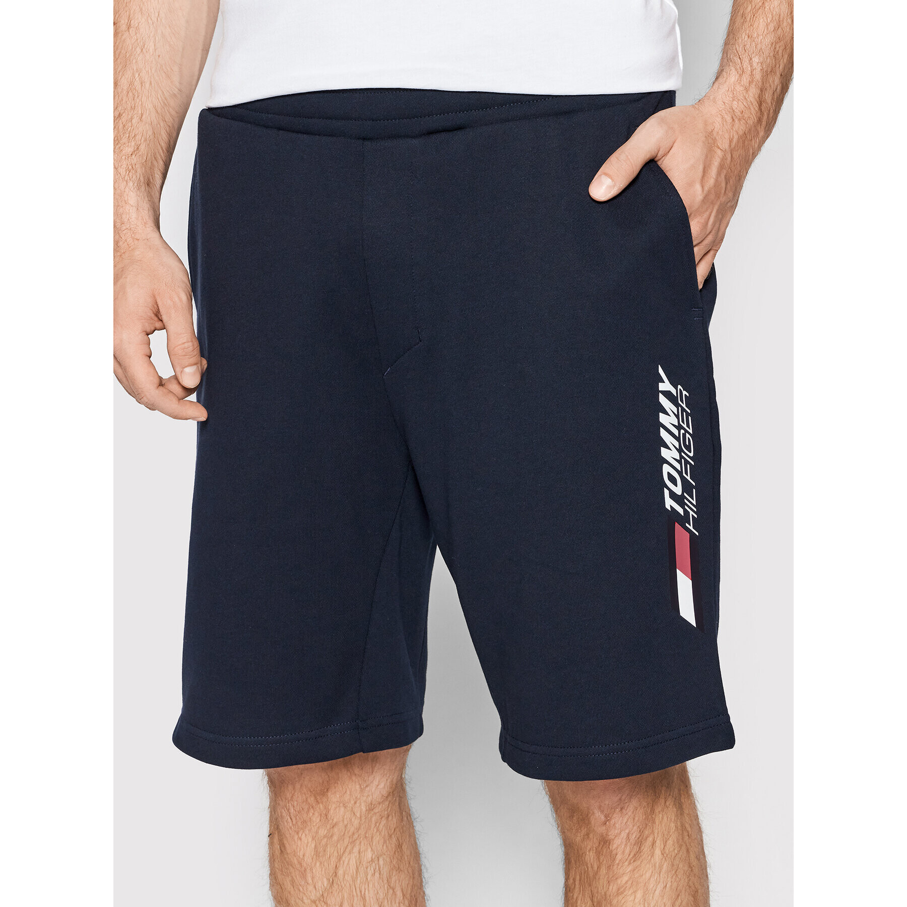 Tommy Hilfiger Športové kraťasy Essentials MW0MW22741 Tmavomodrá Regular Fit - Pepit.sk