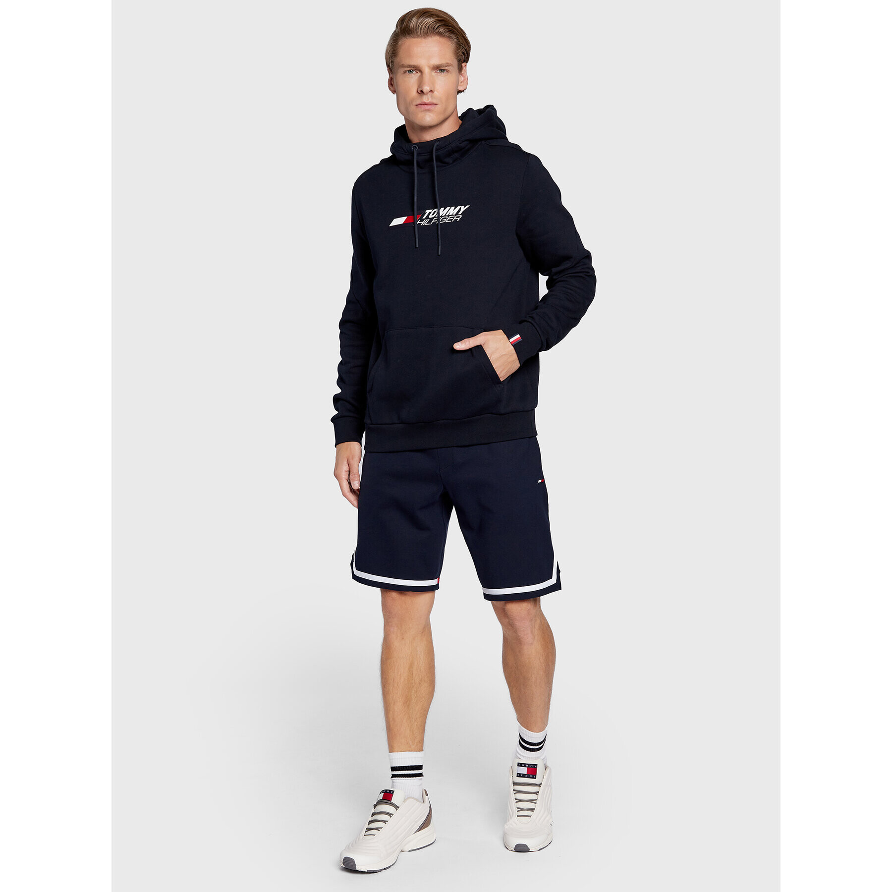 Tommy Hilfiger Športové kraťasy Trim MW0MW27556 Tmavomodrá Regular Fit - Pepit.sk