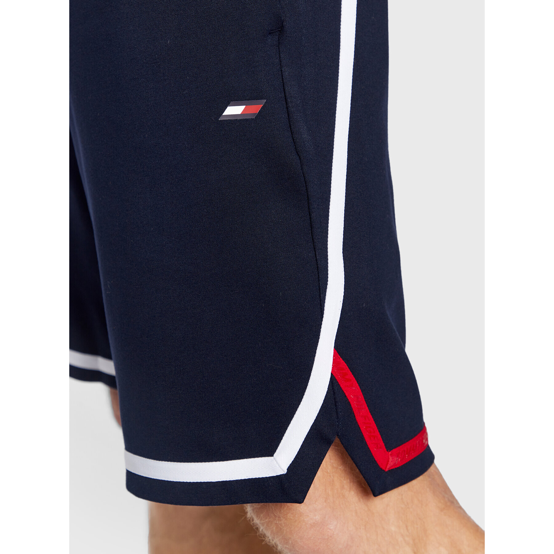 Tommy Hilfiger Športové kraťasy Trim MW0MW27556 Tmavomodrá Regular Fit - Pepit.sk