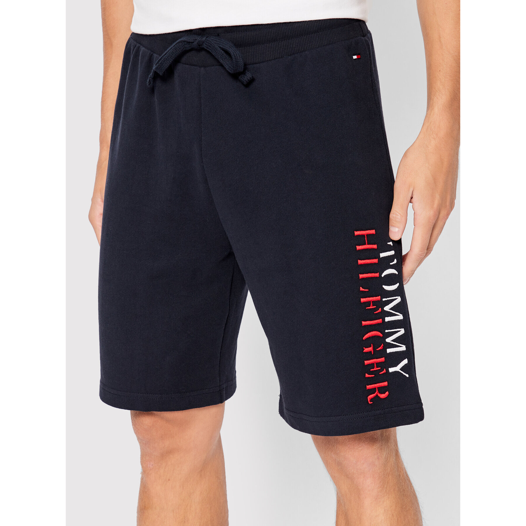 Tommy Hilfiger Športové kraťasy UM0UM02568 Tmavomodrá Regular Fit - Pepit.sk