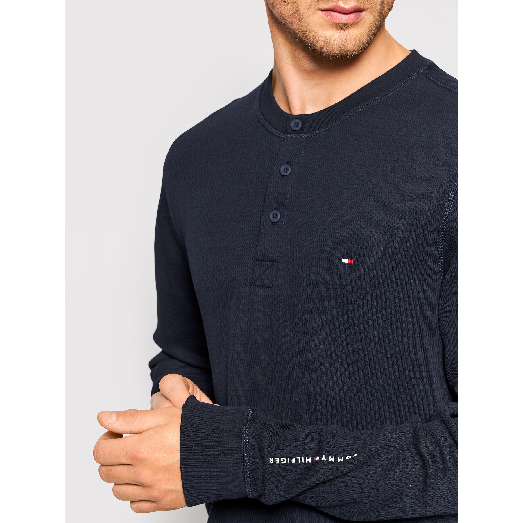 Tommy Hilfiger Sveter Casual Henley MW0MW20156 Tmavomodrá Relaxed Fit - Pepit.sk