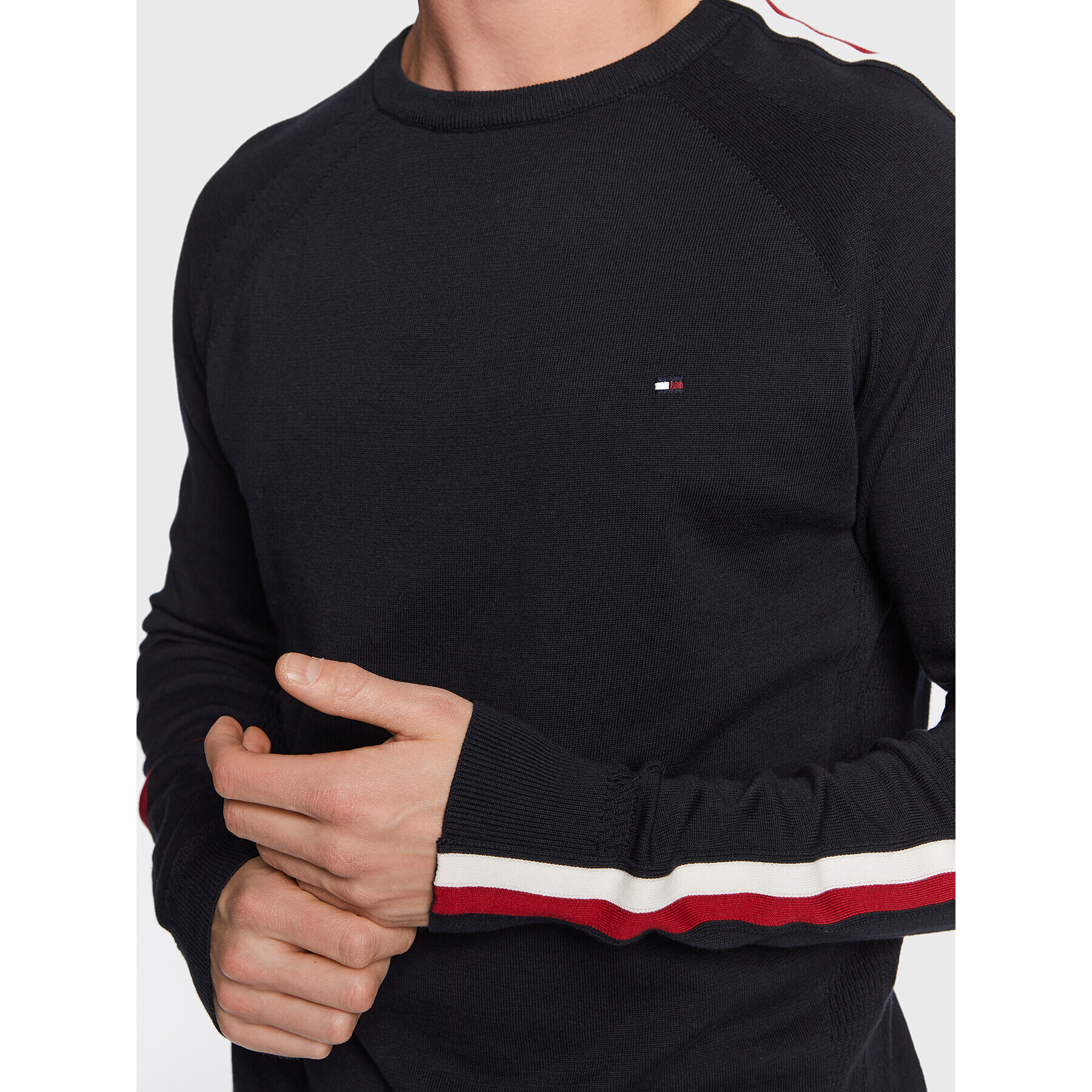 Tommy Hilfiger Sveter Global MW0MW29038 Tmavomodrá Regular Fit - Pepit.sk