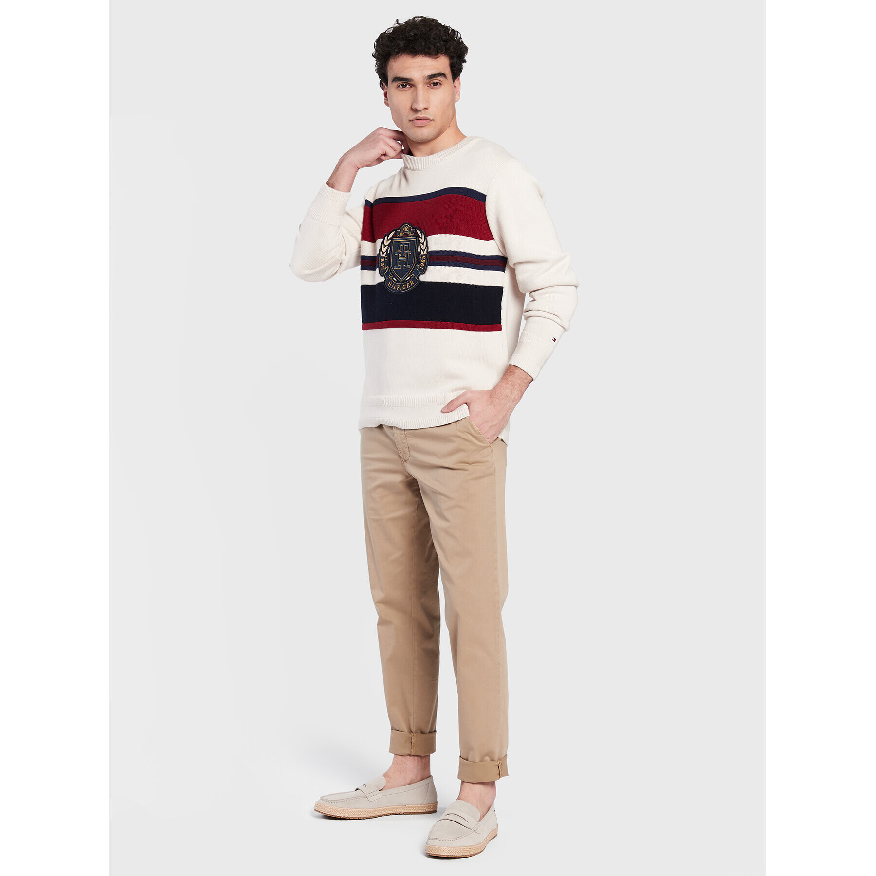 Tommy Hilfiger Sveter Seasonal Crest Stripe MW0MW29050 Écru Relaxed Fit - Pepit.sk