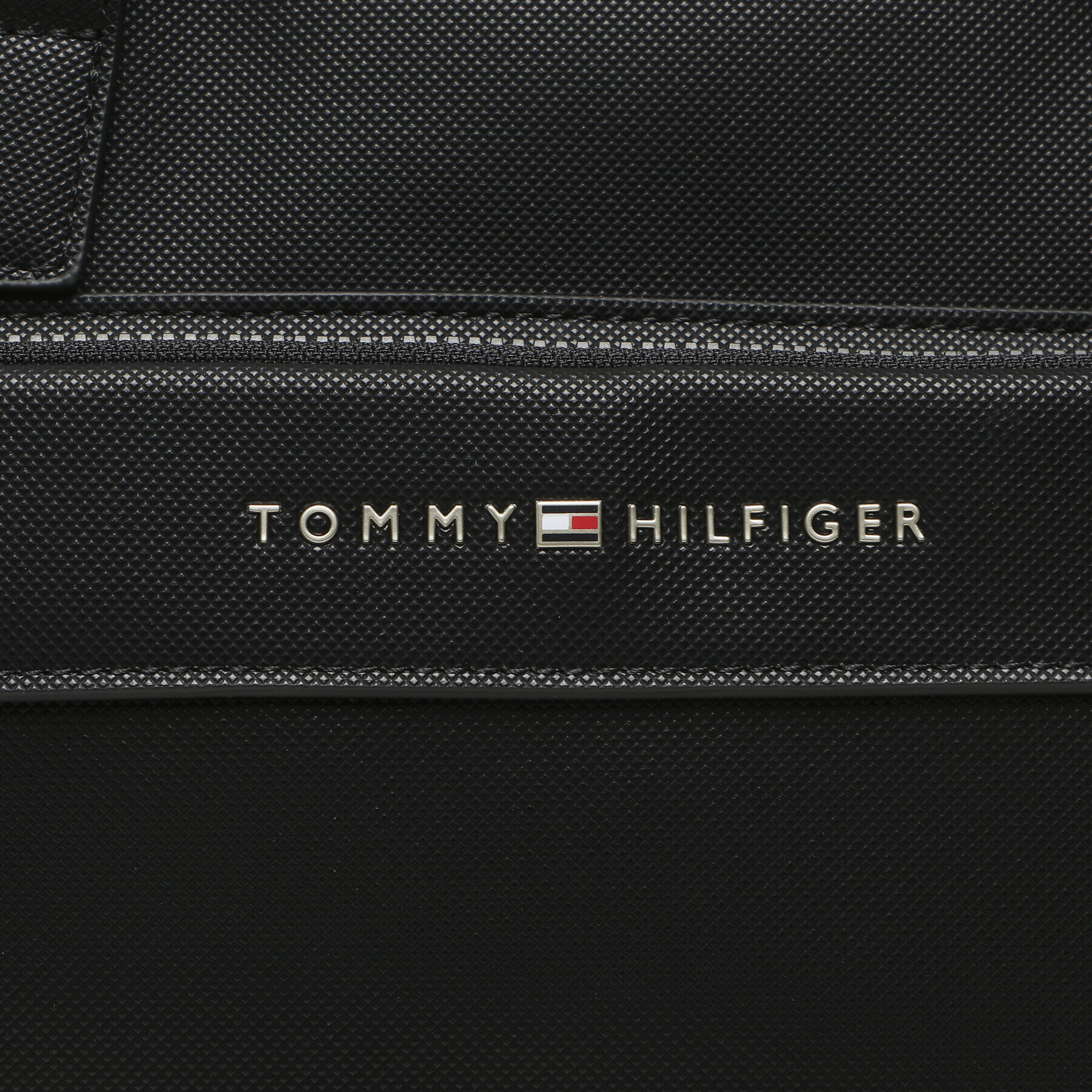 Tommy Hilfiger Taška na laptop Th Pique Pu Slim Coputer Bag AM0AM11314 Čierna - Pepit.sk