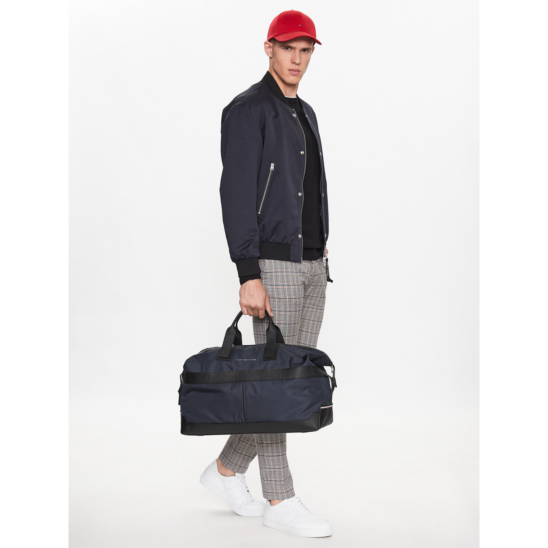 Tommy Hilfiger Taška Th Elevated Nylon Weekender AM0AM10941 Tmavomodrá - Pepit.sk