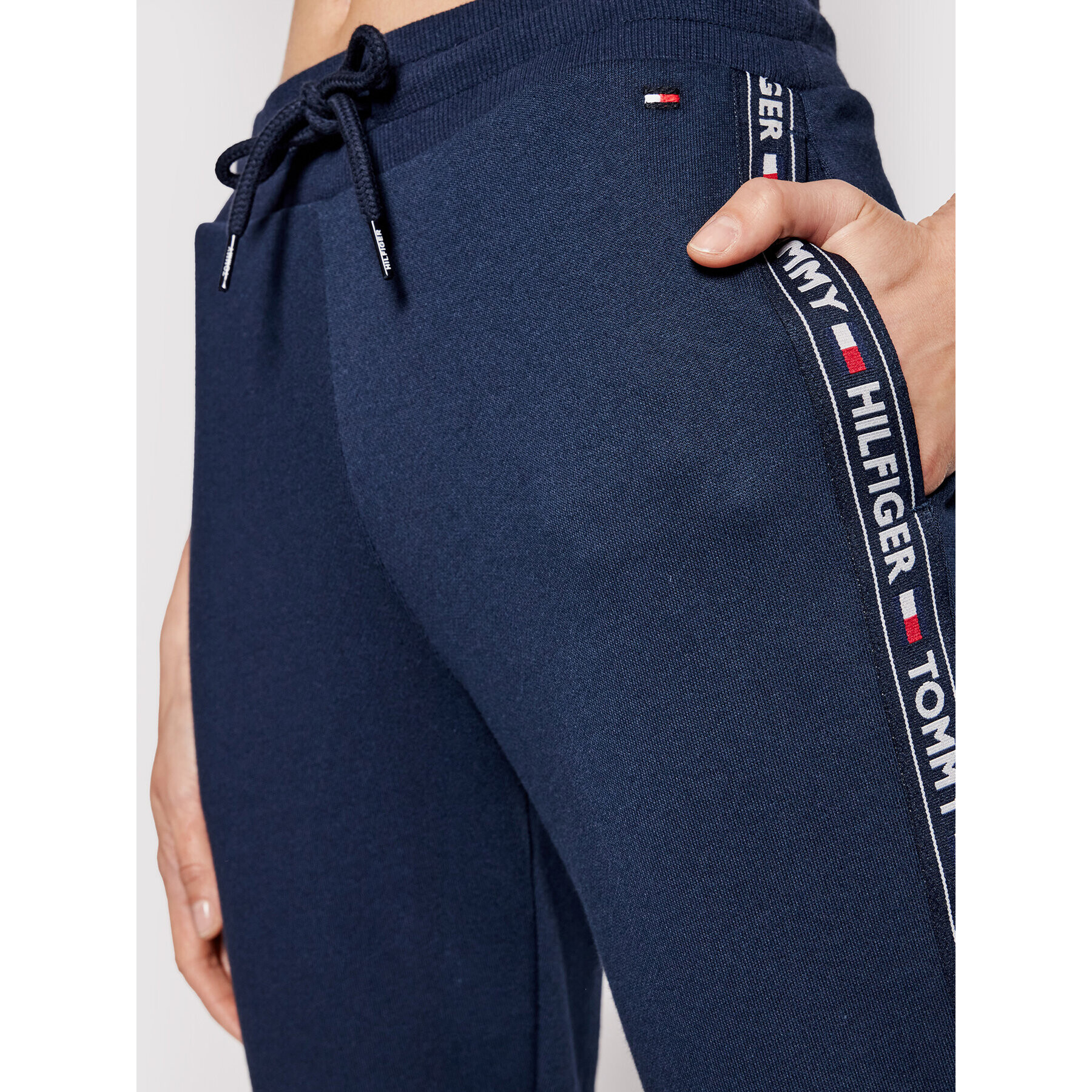 Tommy Hilfiger Teplákové nohavice UW0UW00564 Tmavomodrá Regular Fit - Pepit.sk