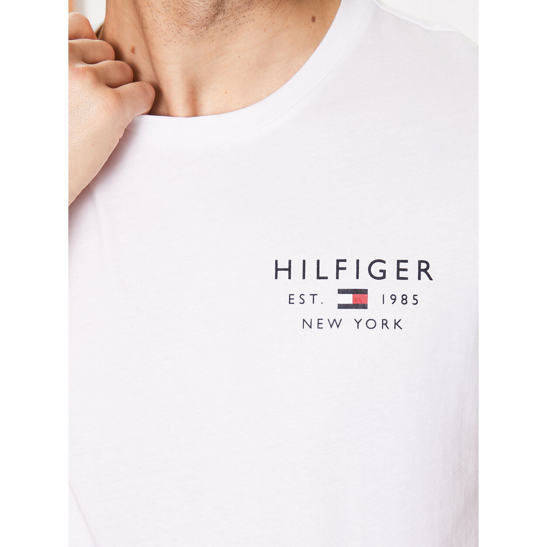 Tommy Hilfiger Tričko Brand Love Small Logo MW0MW30033 Biela Slim Fit - Pepit.sk