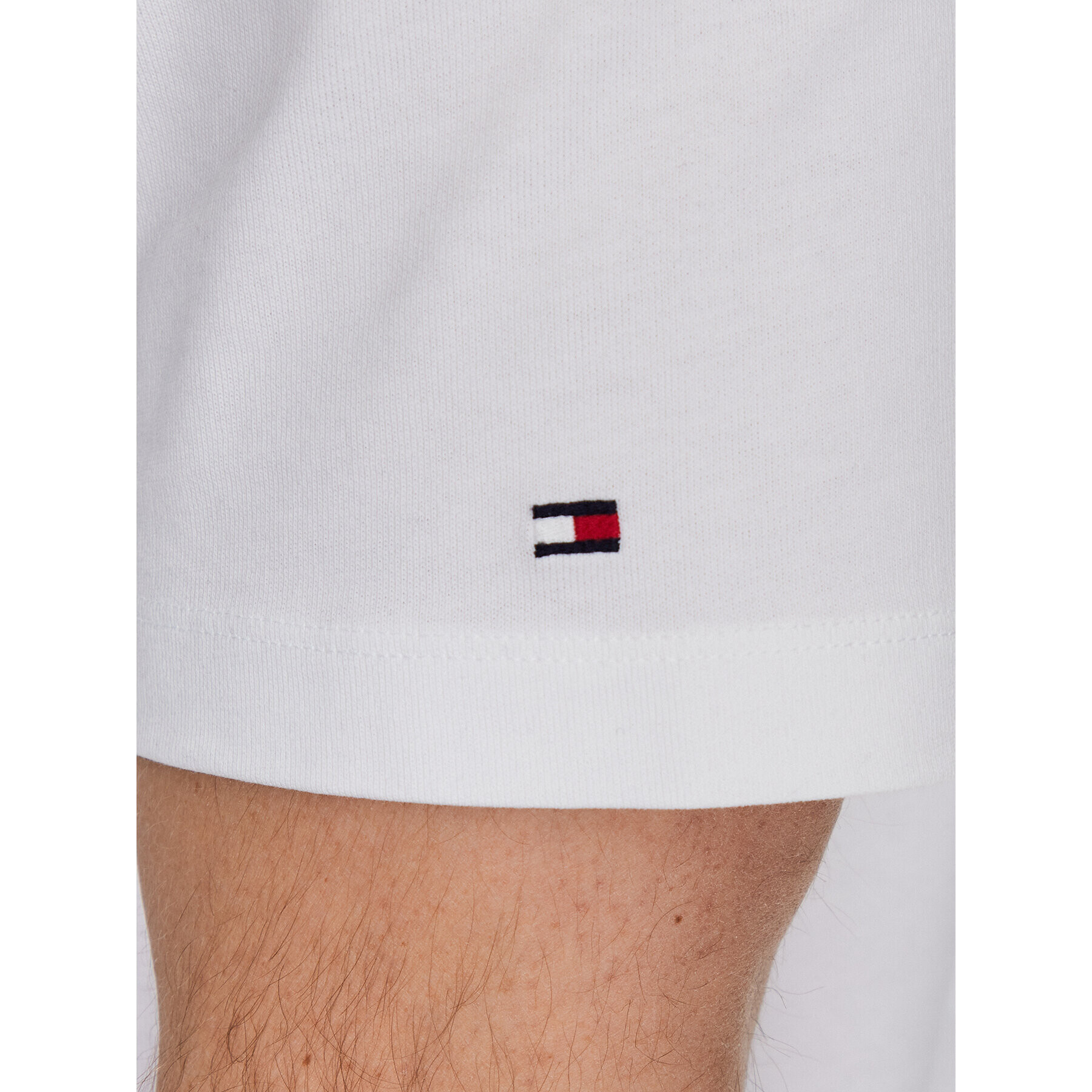 Tommy Hilfiger Tričko Curved Monogram MW0MW30043 Biela Regular Fit - Pepit.sk