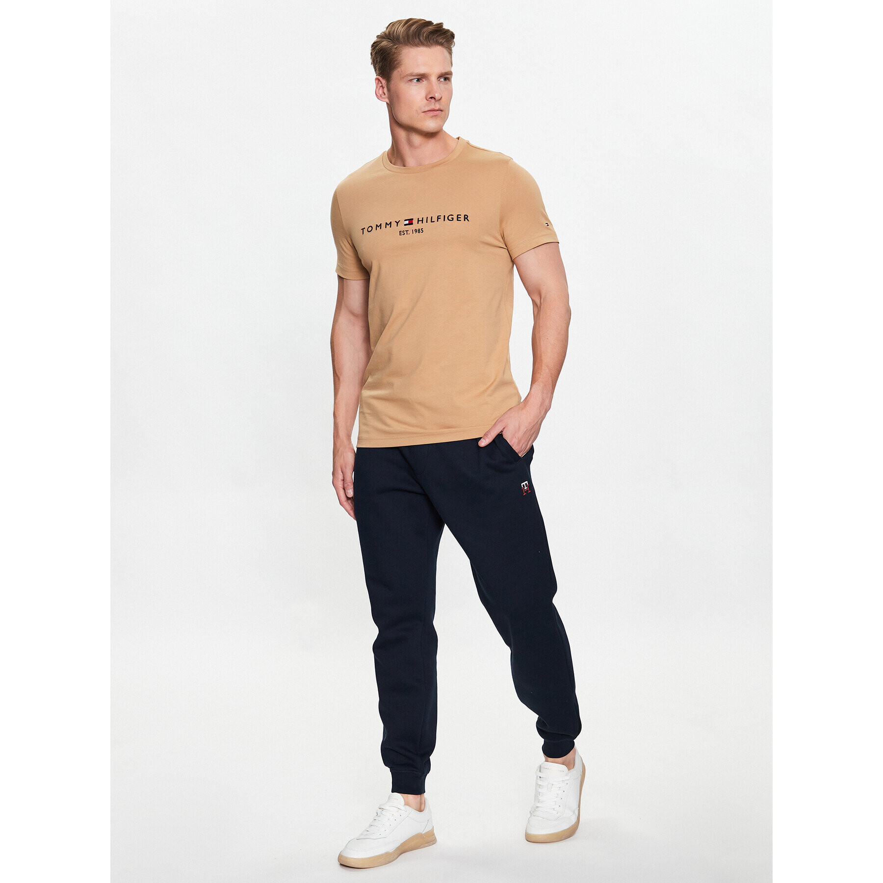 Tommy Hilfiger Tričko Logo MW0MW11797 Hnedá Slim Fit - Pepit.sk