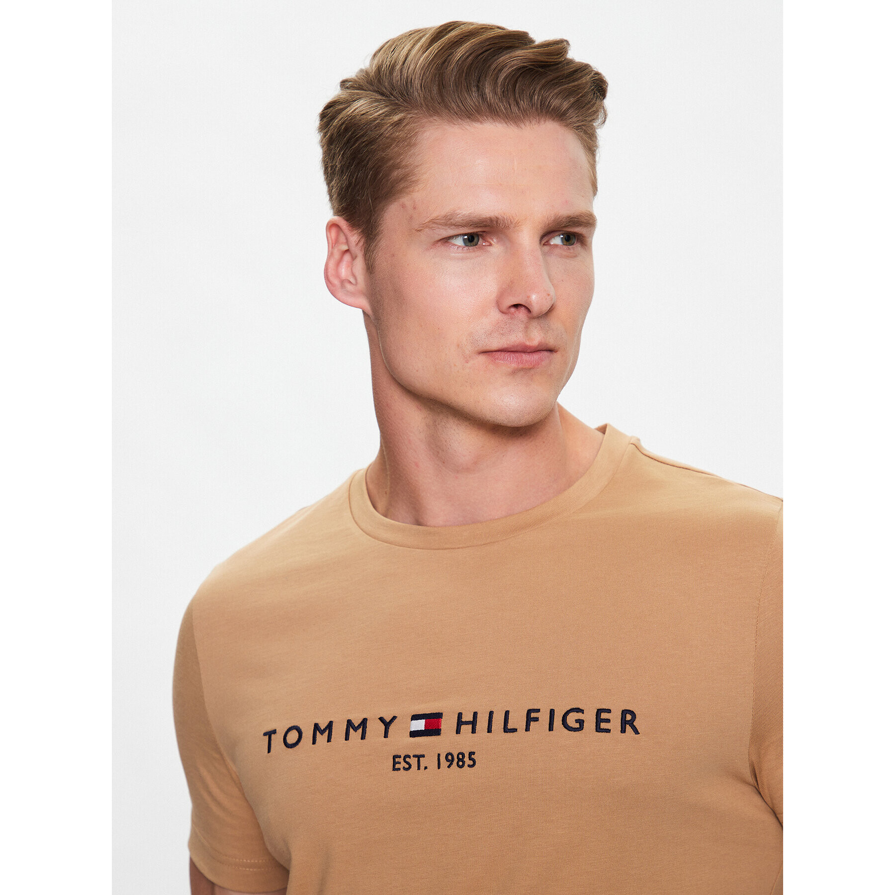 Tommy Hilfiger Tričko Logo MW0MW11797 Hnedá Slim Fit - Pepit.sk