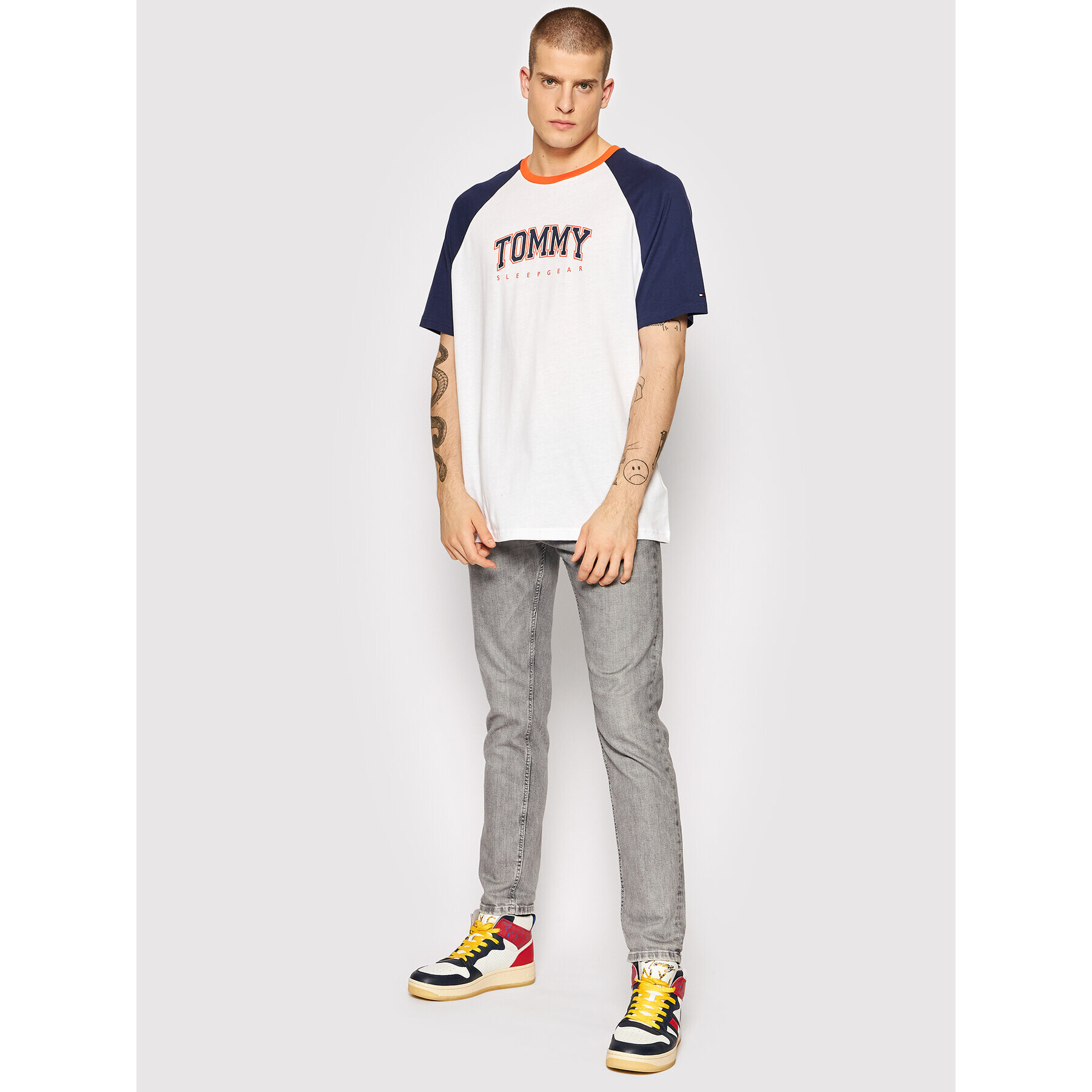 Tommy Hilfiger Tričko Ss Tee Logo UM0UM02351 Biela Regular Fit - Pepit.sk