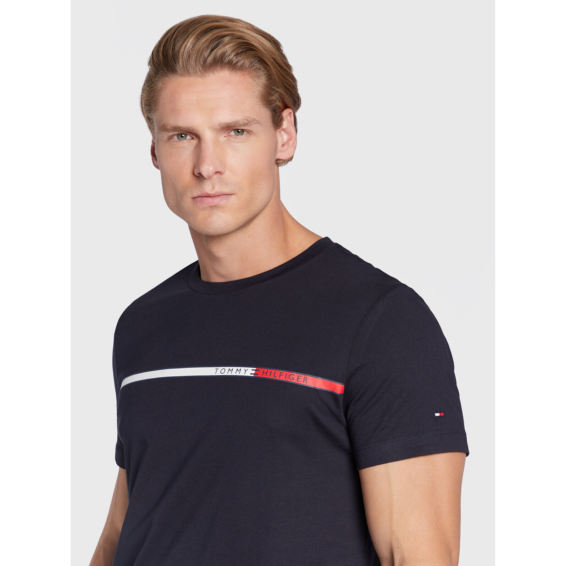 Tommy Hilfiger Tričko Two Tone Chest Stripe MW0MW27912 Tmavomodrá Slim Fit - Pepit.sk