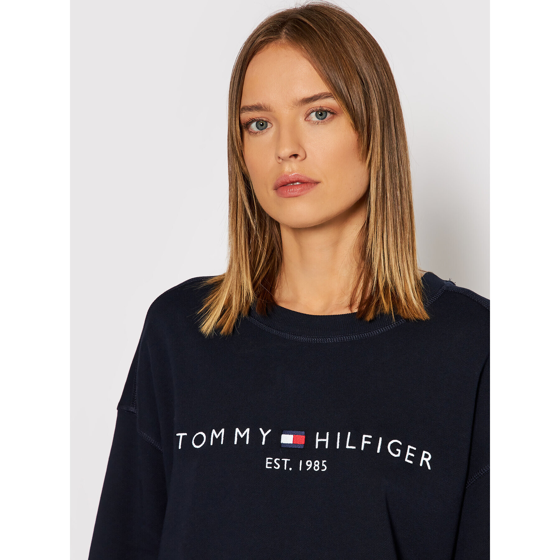 Tommy Hilfiger Úpletové šaty Relaxed Hilfiger WW0WW32270DW5 Tmavomodrá Relaxed Fit - Pepit.sk